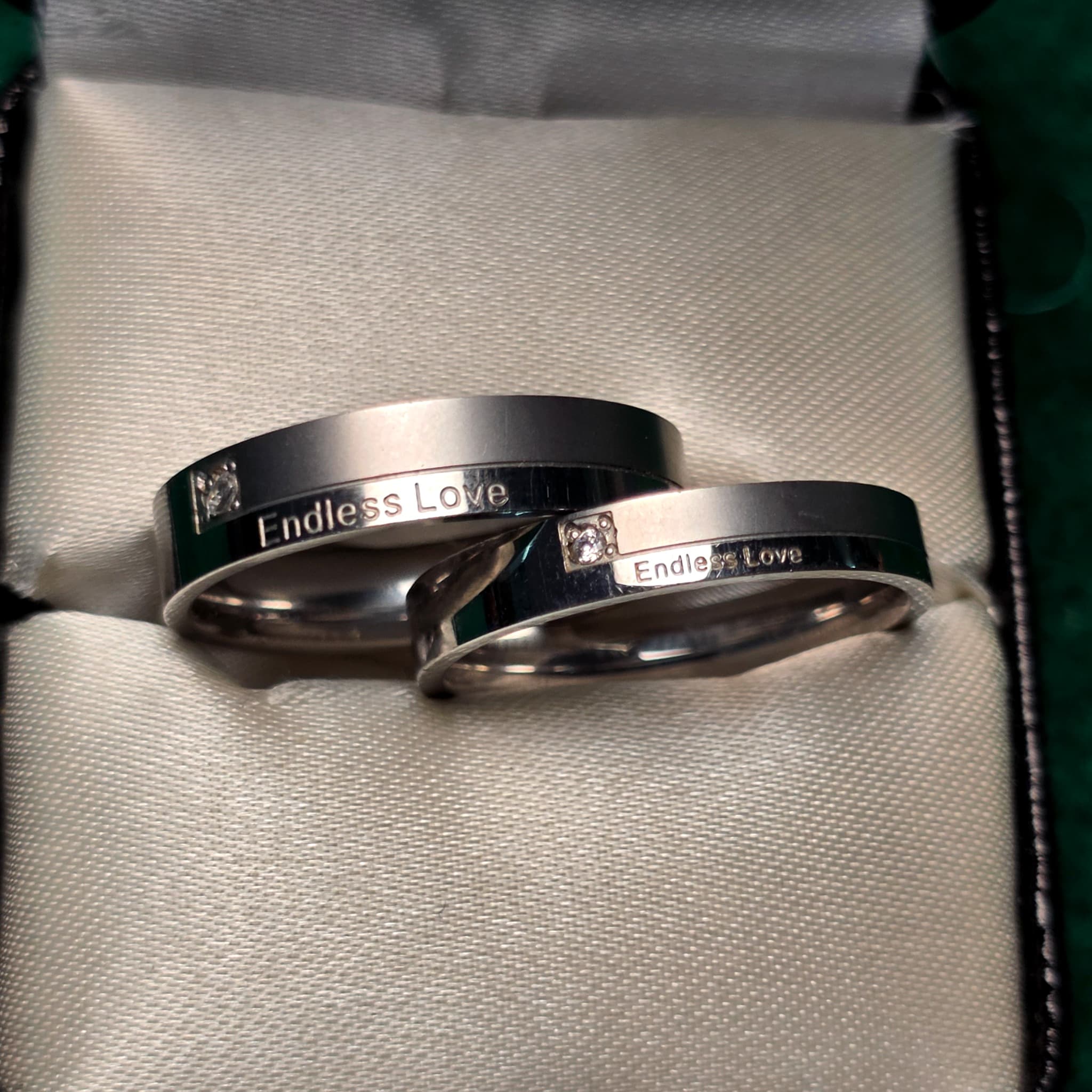 "Endless Love" Couples Ring Set, 2 Bands