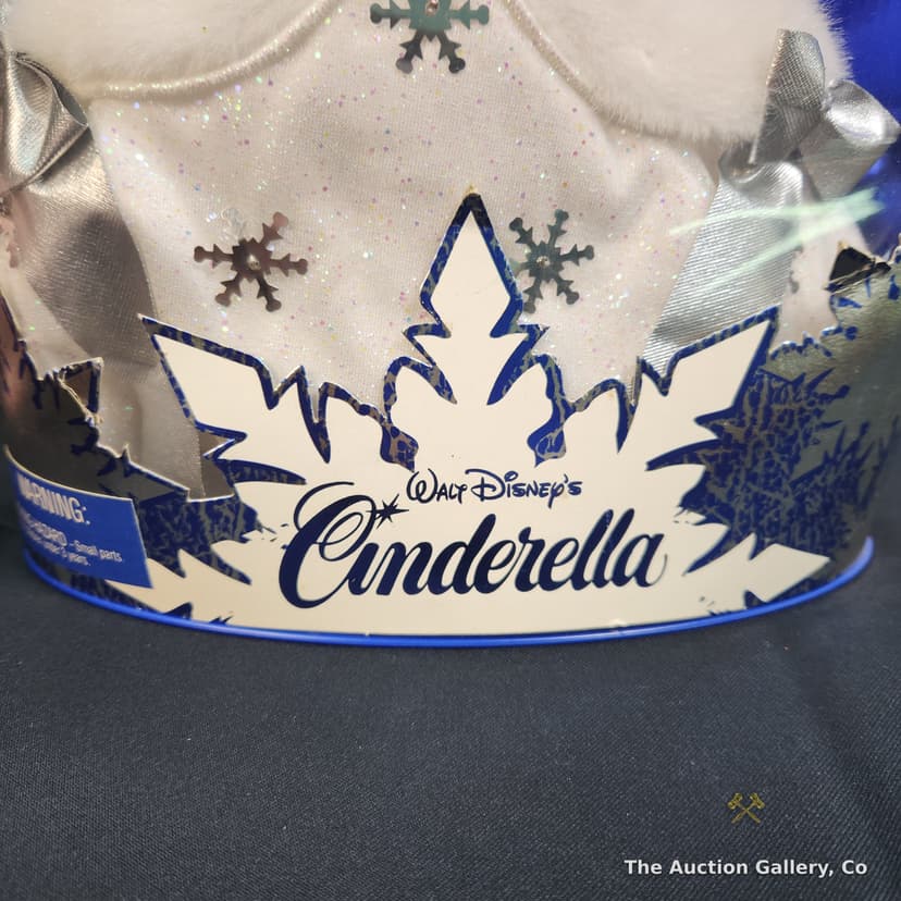 Walt Disney's Holiday Princess Cinderella Doll, 1996 Mattel Special Edition โ photo 7