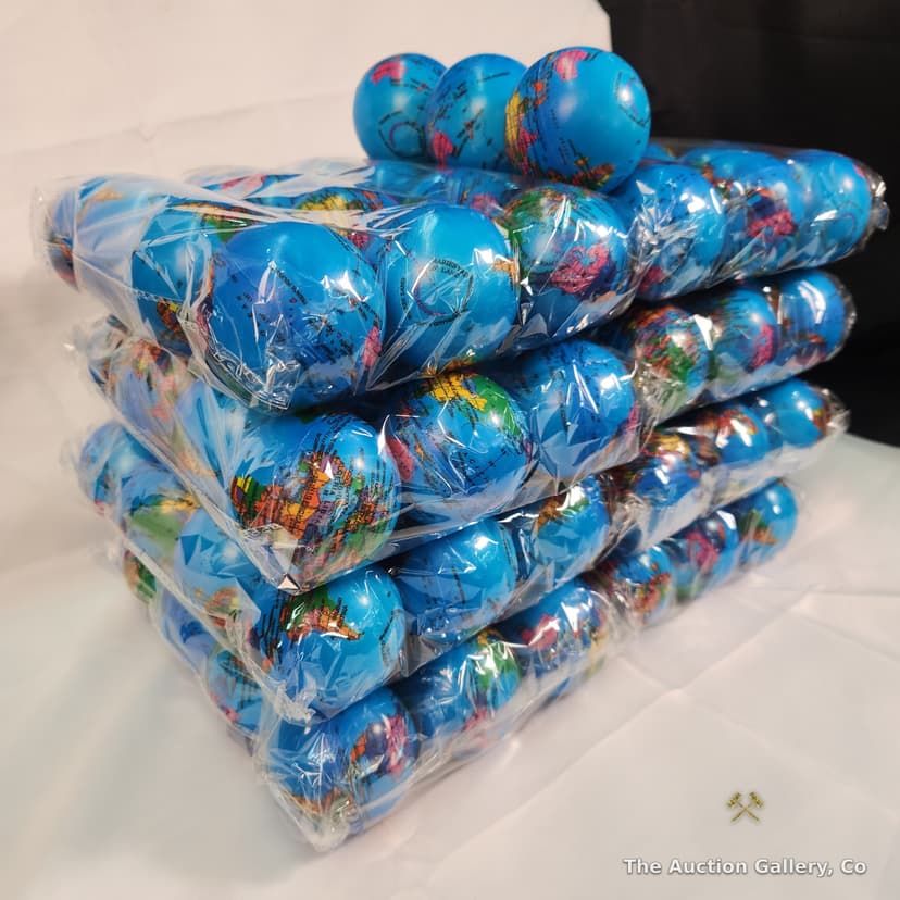 Deekin Earth Globe Foam Stress Balls, Lot of 99