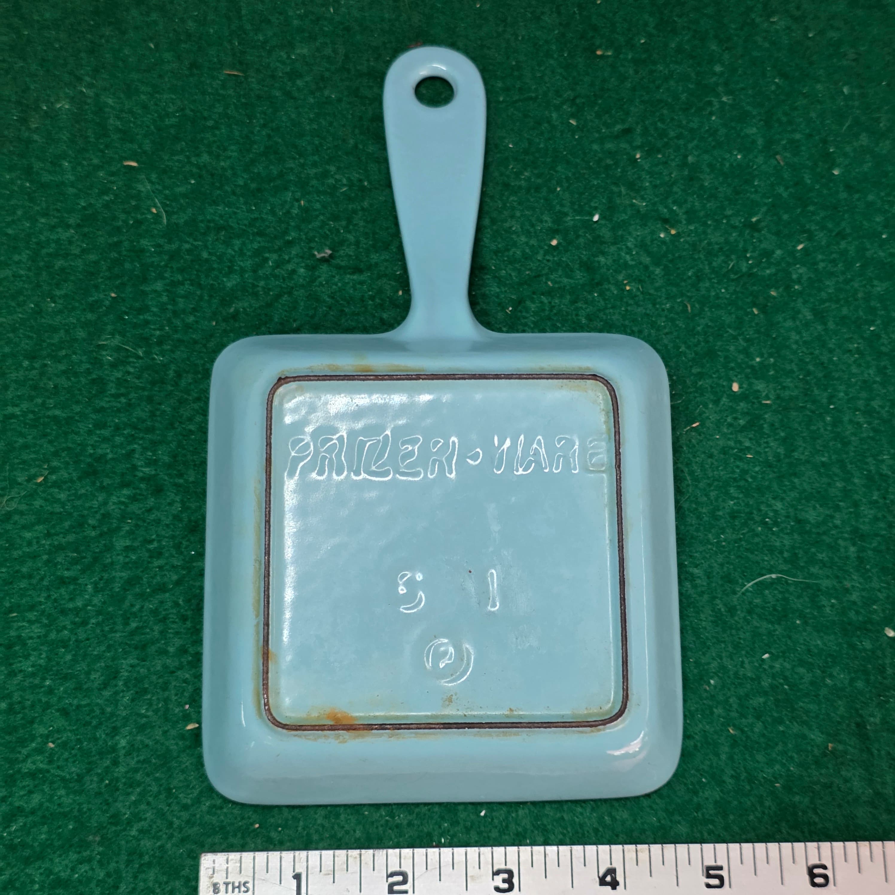Prizer-Ware Vintage Enamel Cast Iron Miniature Skillet, 4.5"