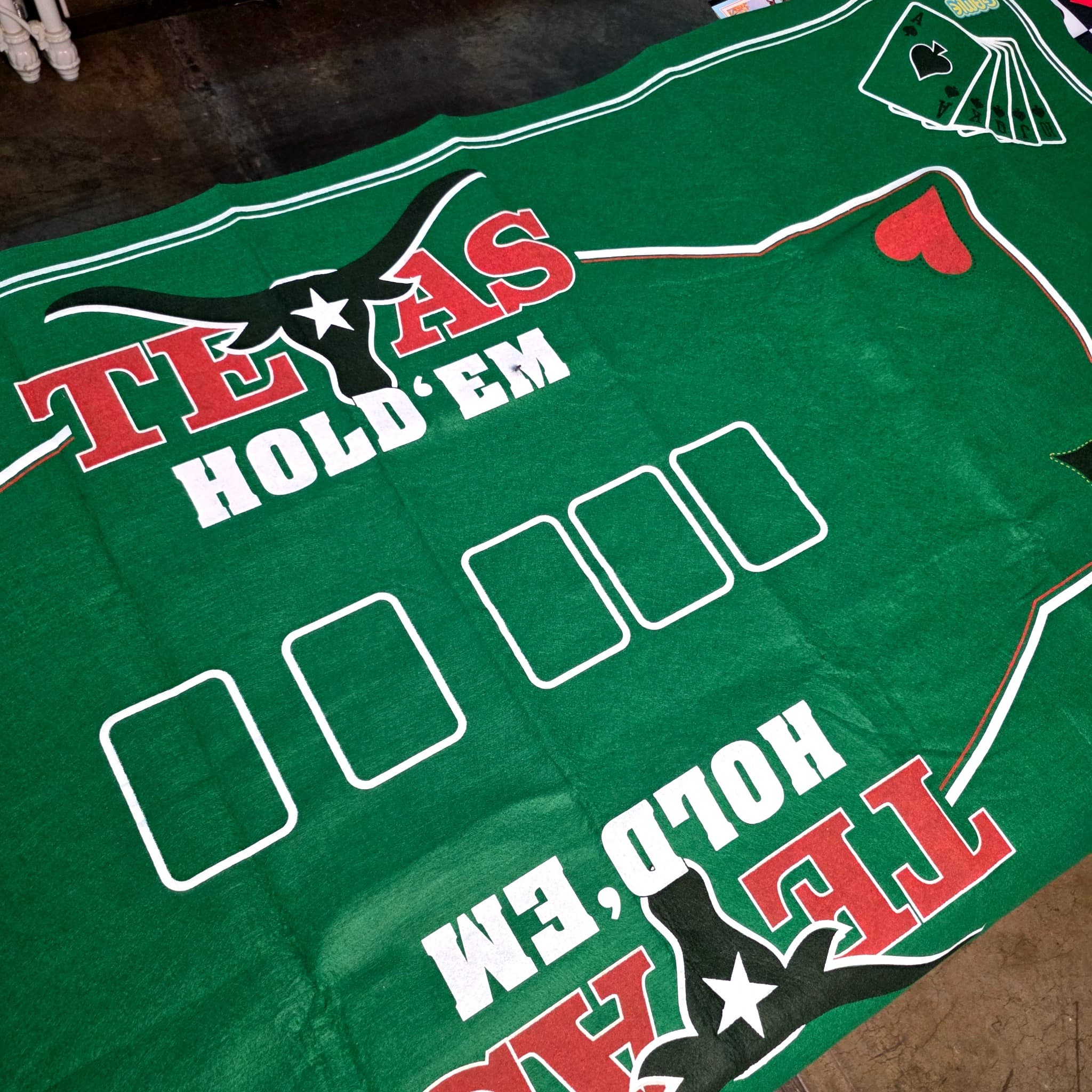 Texas Hold'em & Blackjack Reversible Felt Table Cover, 70" x 36"