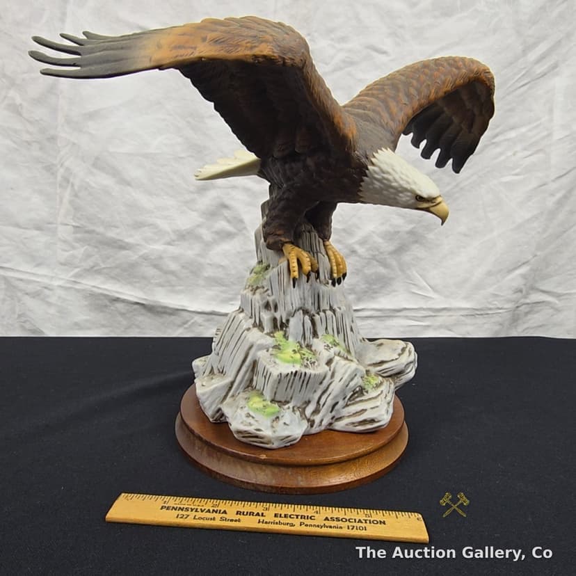 Crystal Cathedral Ministries Eagles Club Bald Eagle Figurine โ photo 2
