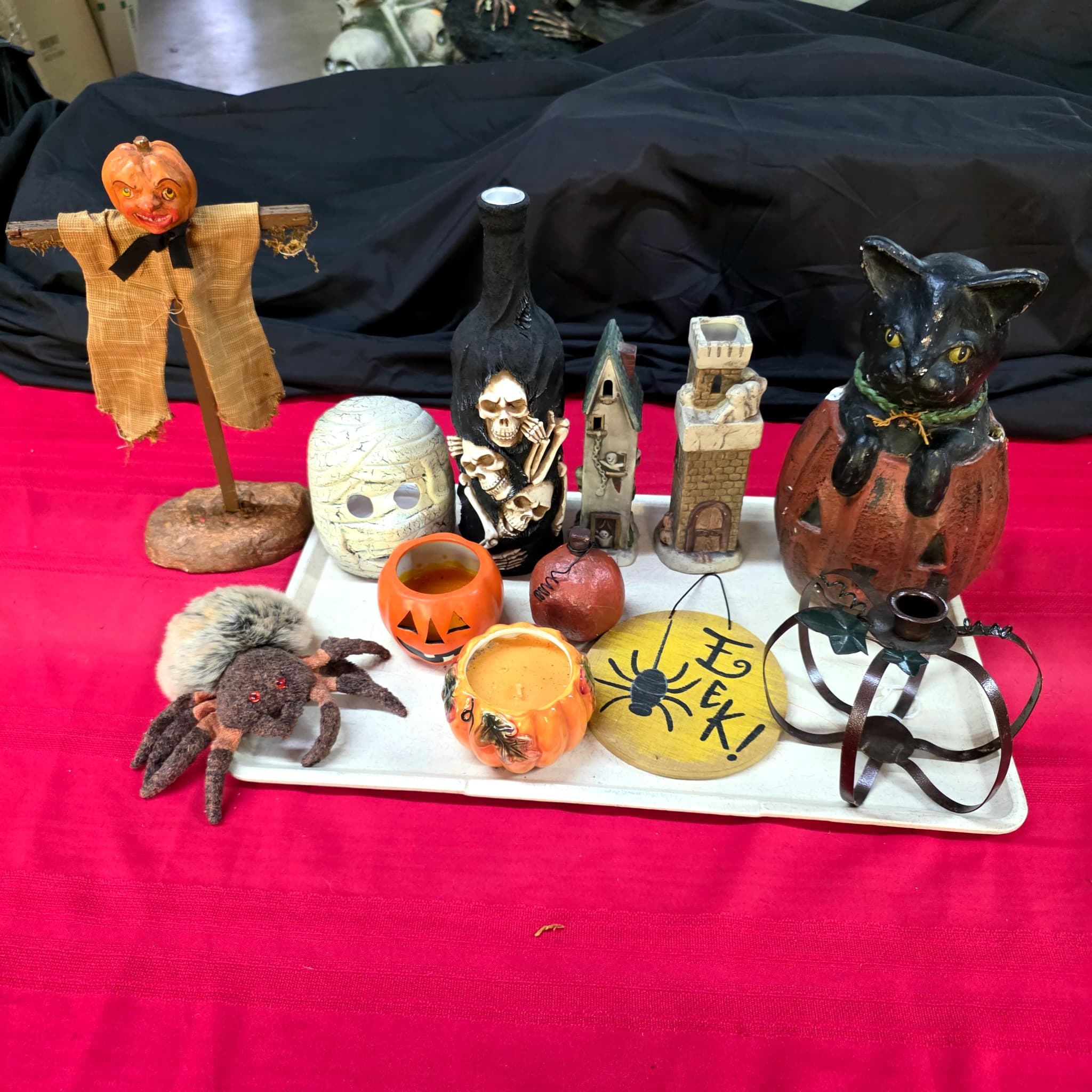 Halloween DΓ©cor Lot, Pumpkins, Figurines, Spiders