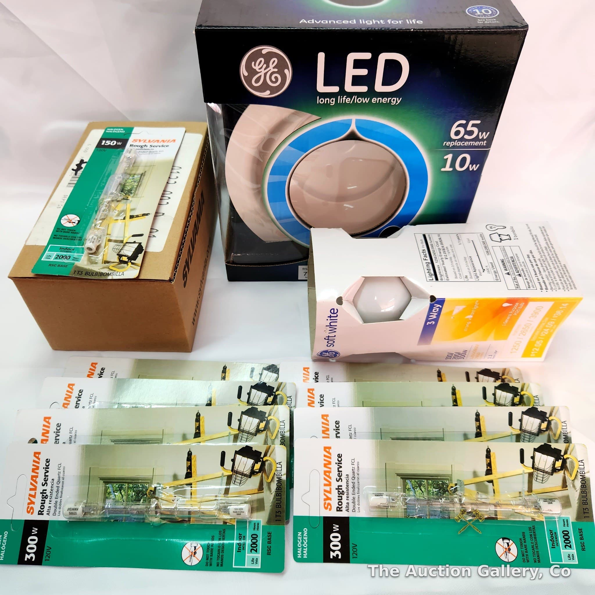 Mixed Light Bulb Lot โ GE LED, GE 3-Way, Sylvania Halogens