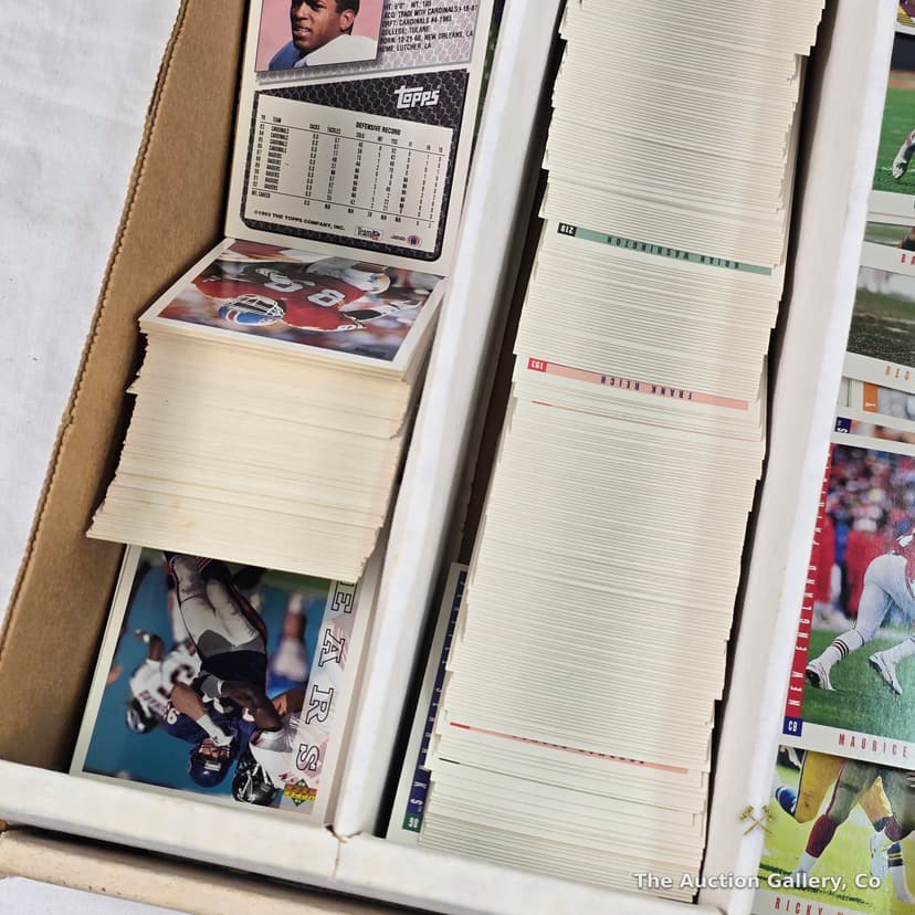 1992โ1993 Topps NFL Football Cards, Large Box Lot โ photo 4
