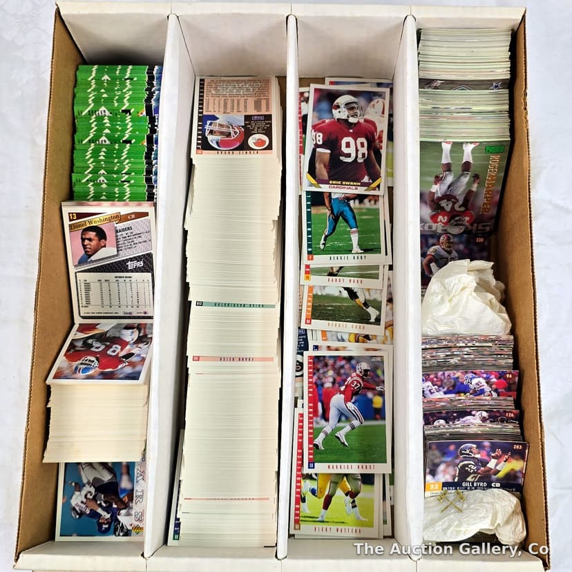 1992โ1993 Topps NFL Football Cards, Large Box Lot