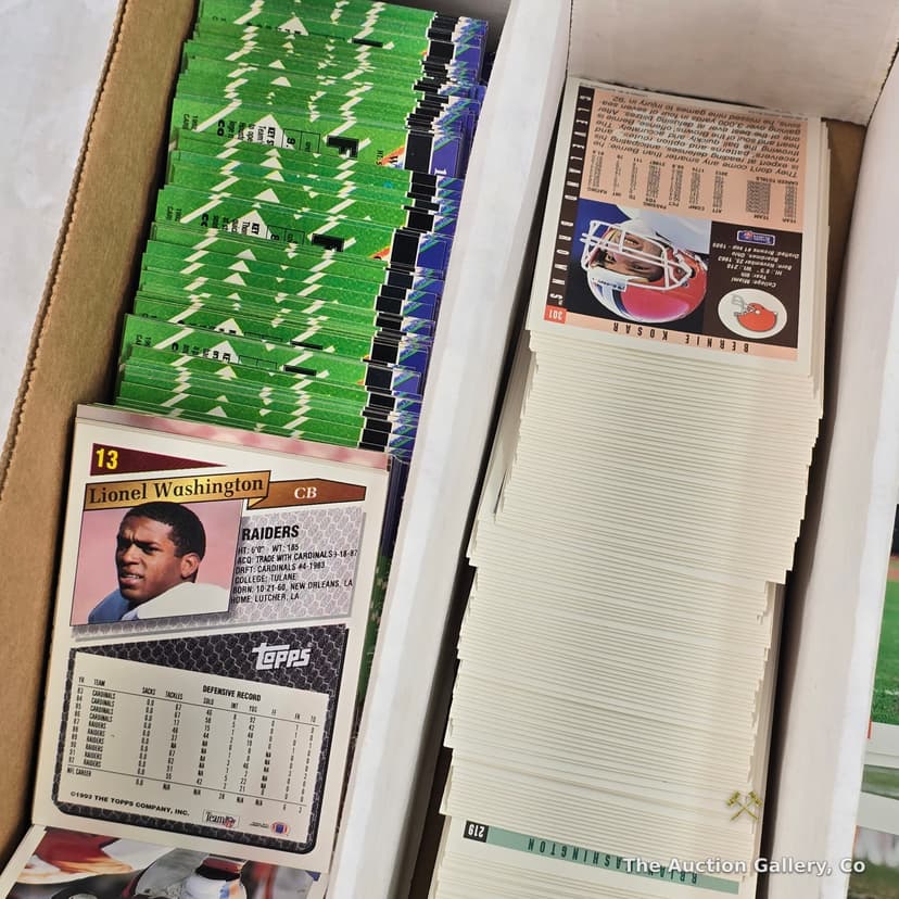 1992โ1993 Topps NFL Football Cards, Large Box Lot โ photo 5