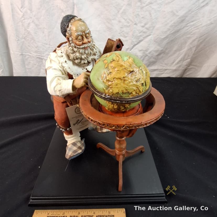 Possible Dreams Clothtique Santa with Globe Figurine, Original Box β photo 2