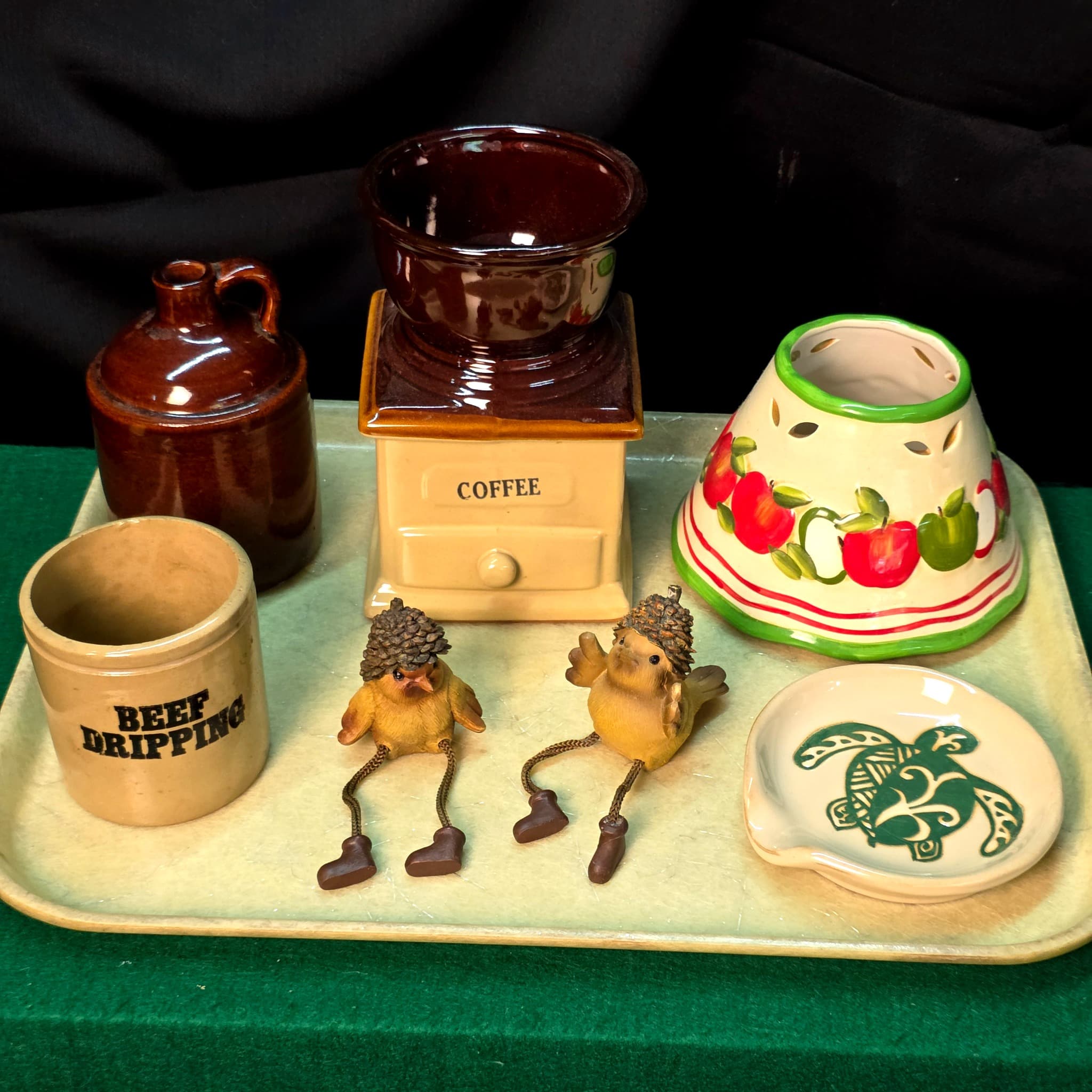 Mixed Lot of 7 β Stoneware, Ceramic Decor & Novelty Figurines
