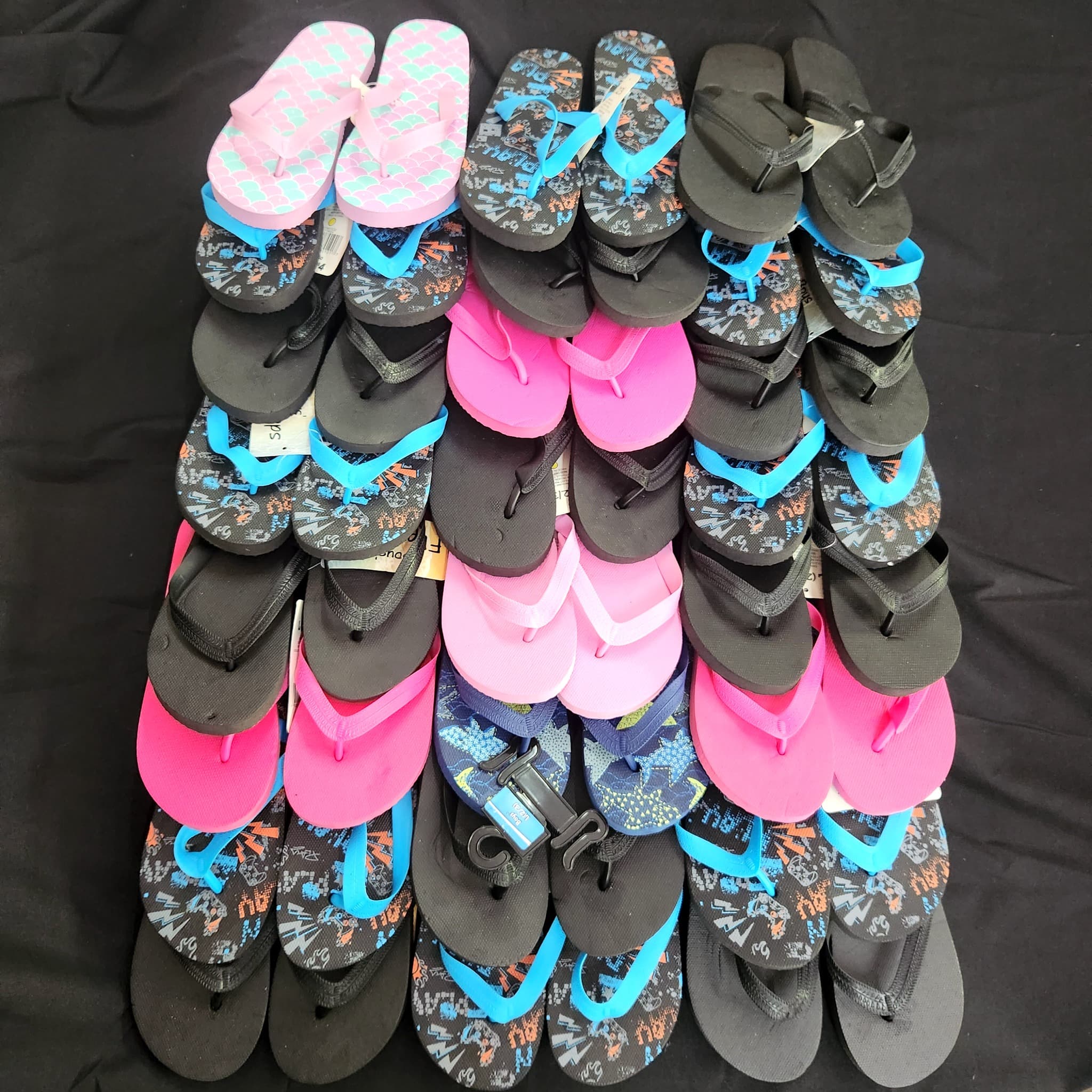 Kids' Flip Flops, Size 2/3, 24 Pairs — Boys & Girls, Brand New