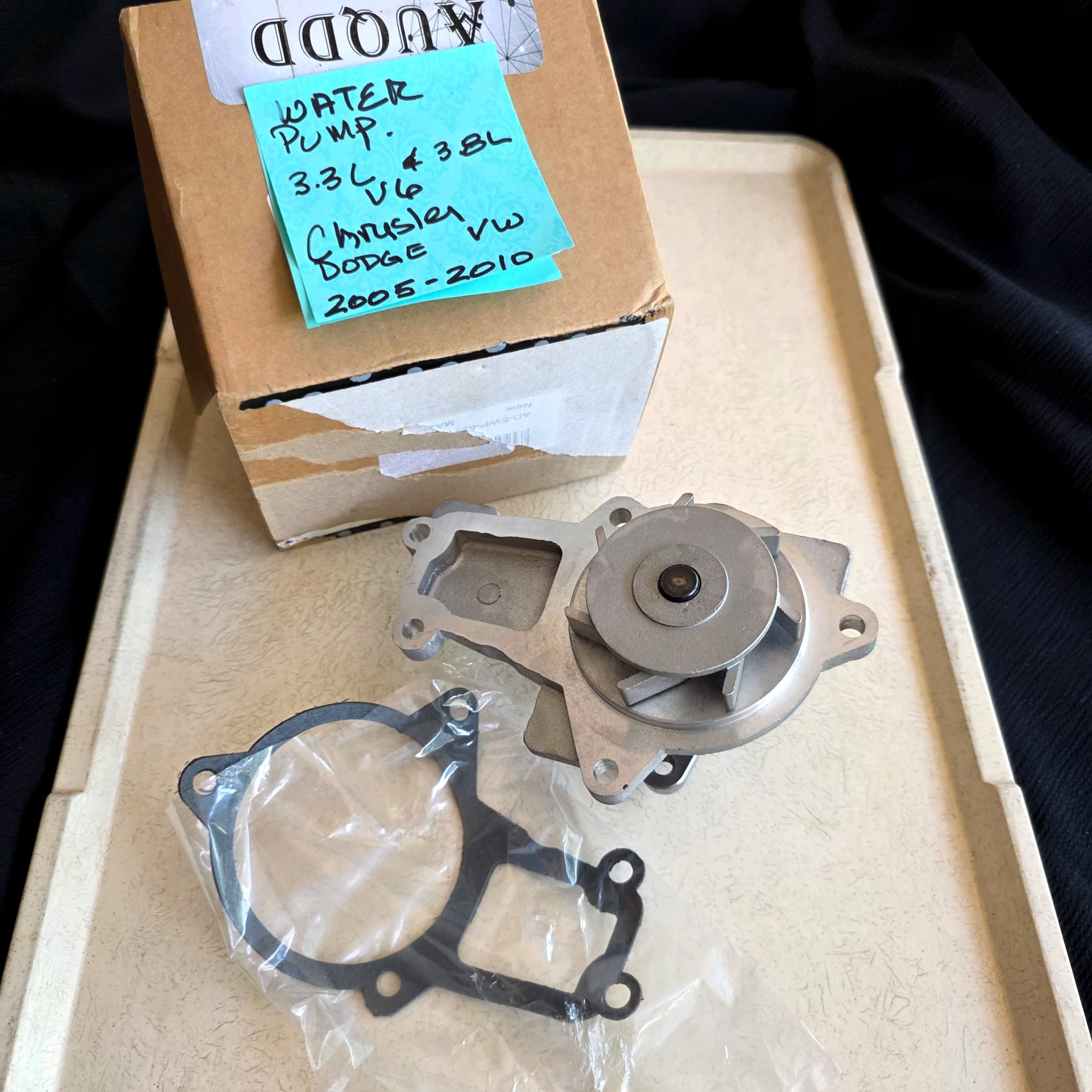 Water Pump with Gasket, 3.3L & 3.8L V6 Chrysler/Dodge 2005–2010