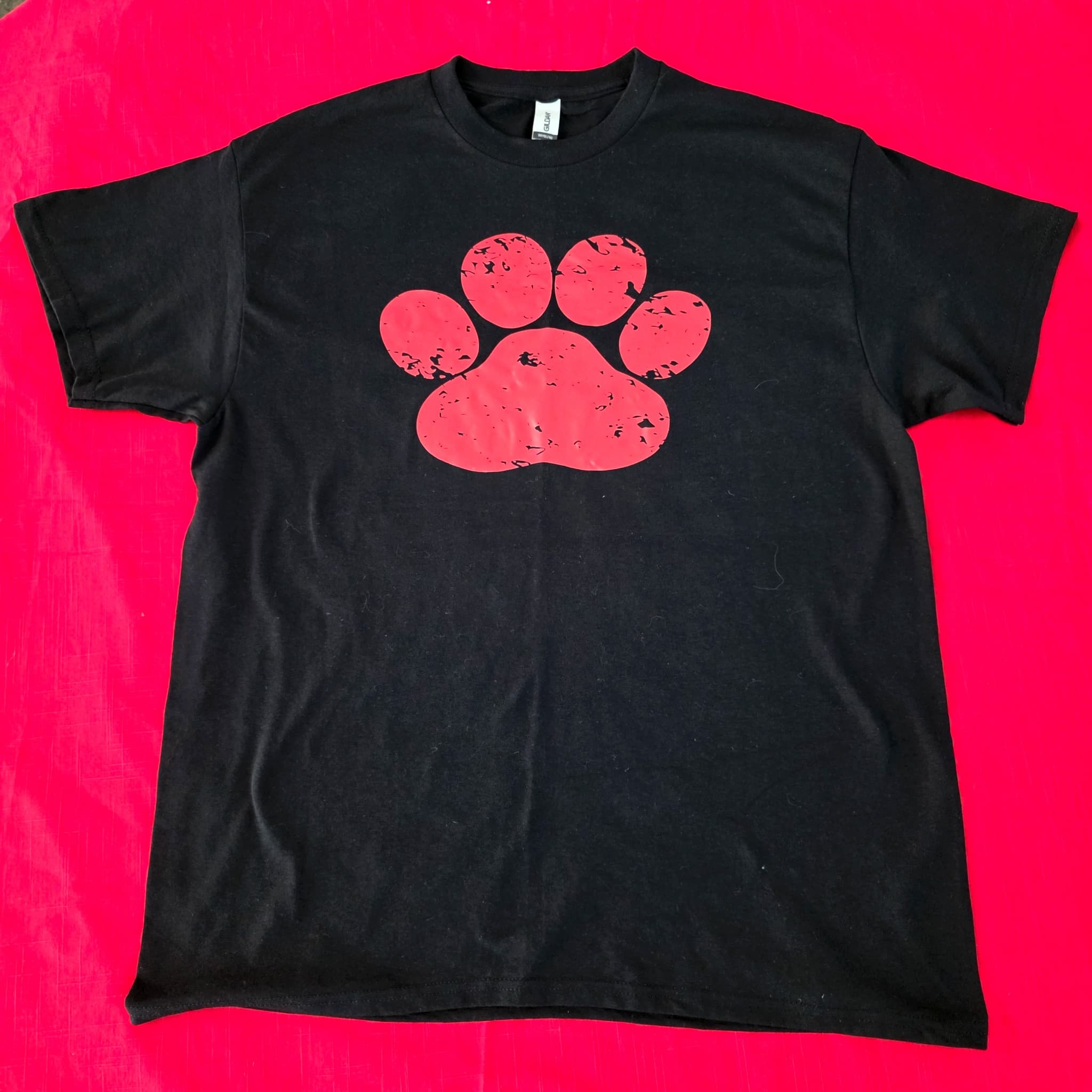 Black Paw Print Graphic T-Shirt, Size Large