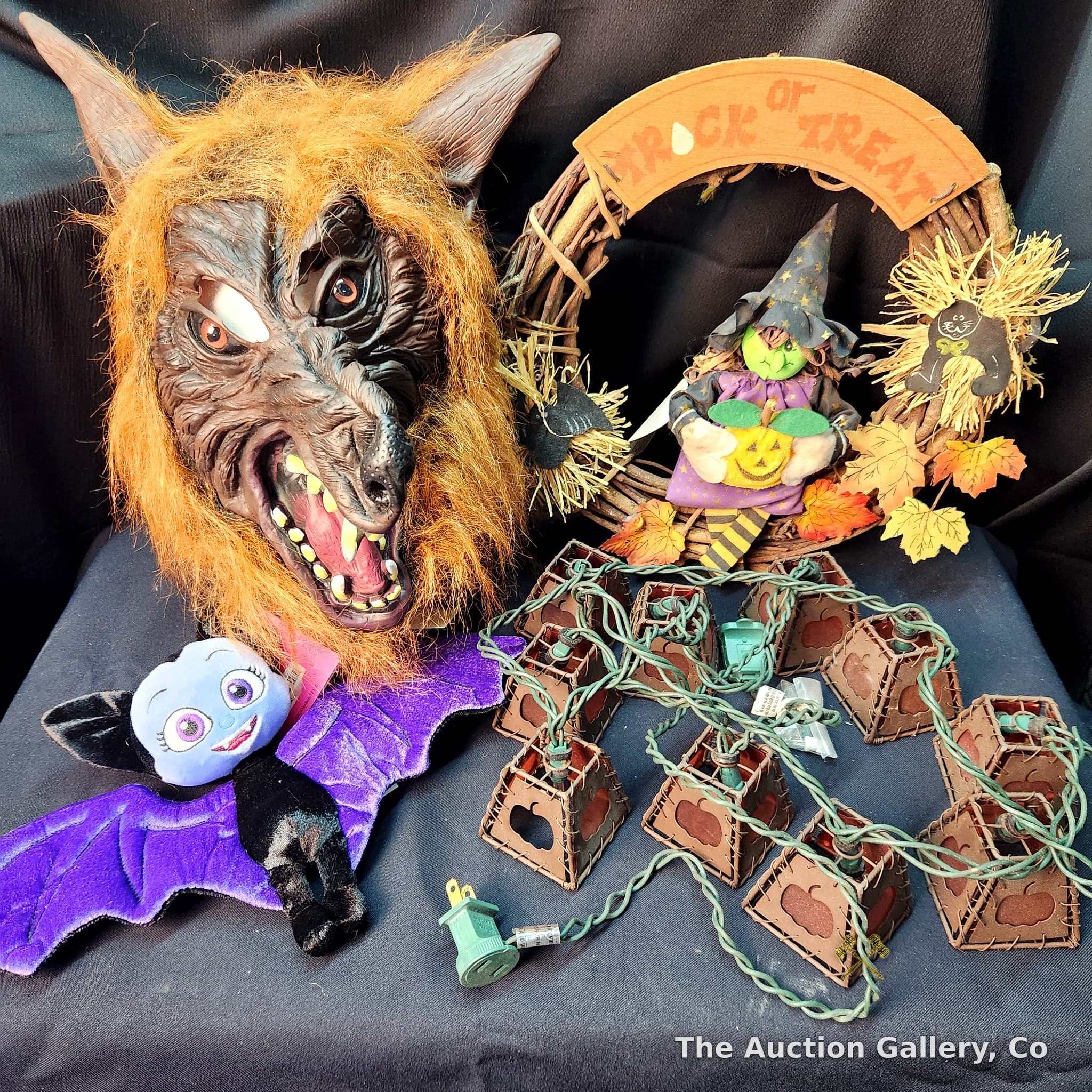 Halloween Lot โ Werewolf Mask, Wreath, Pumpkin Lights, Vampirina Plush