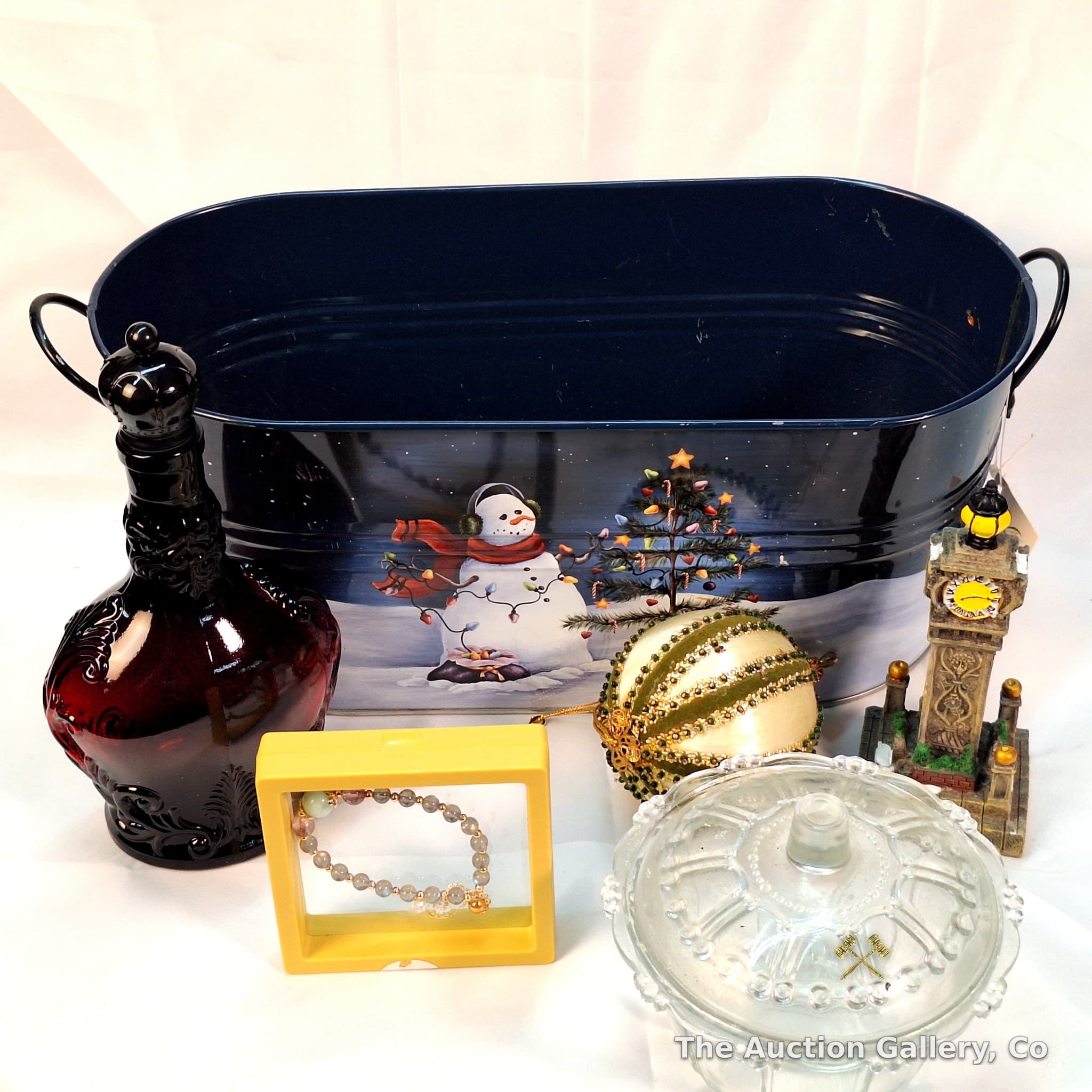 Mixed Holiday Lot โ Snowman Tub, Ornament, Bracelet, Decanter & More