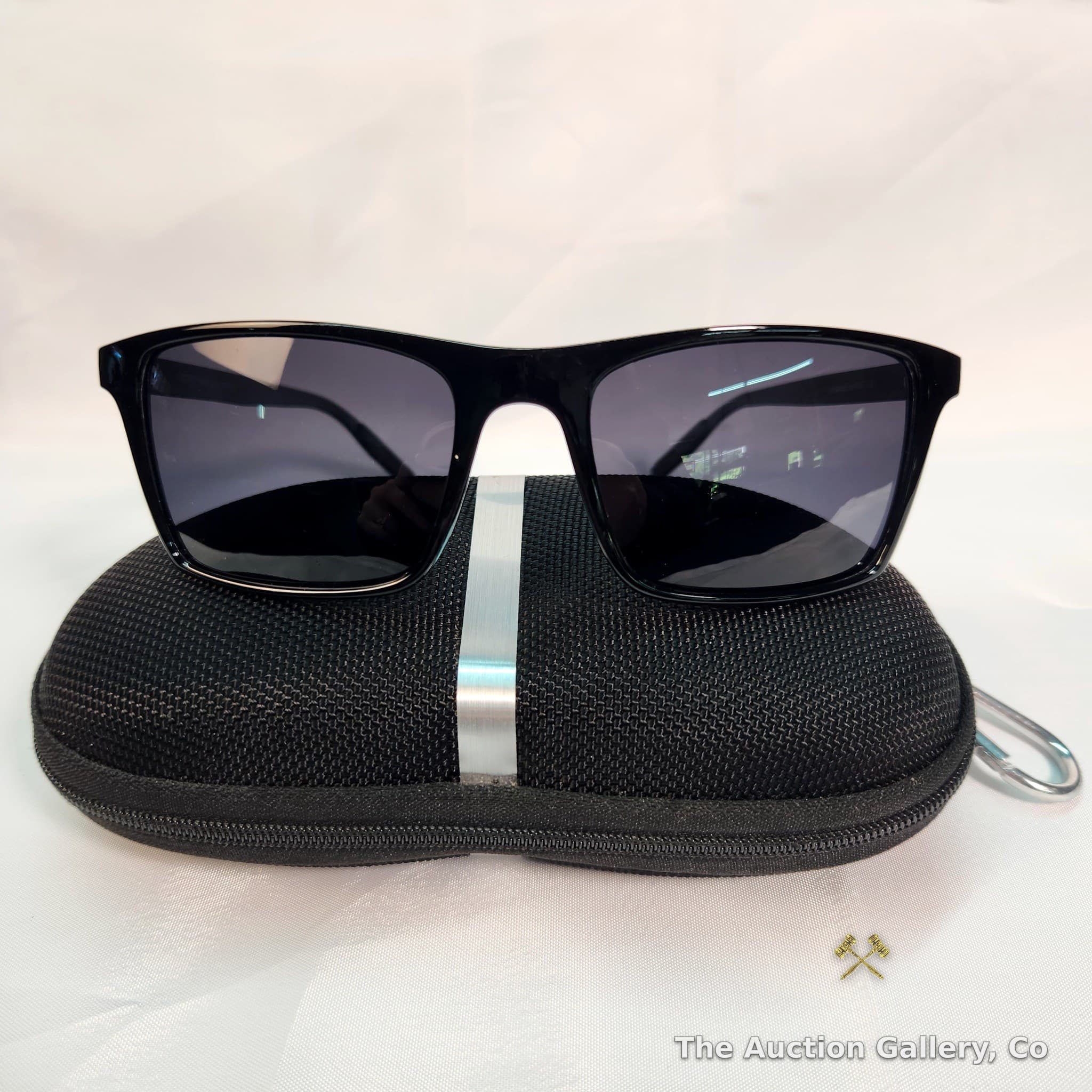 Polaroid UV400 Polarized Sunglasses, Black, New with Case