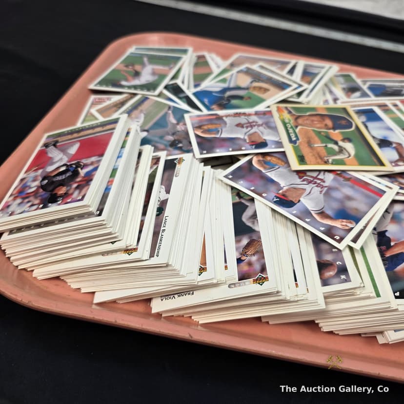 1993 Upper Deck Baseball Cards, Large Lot โ photo 2