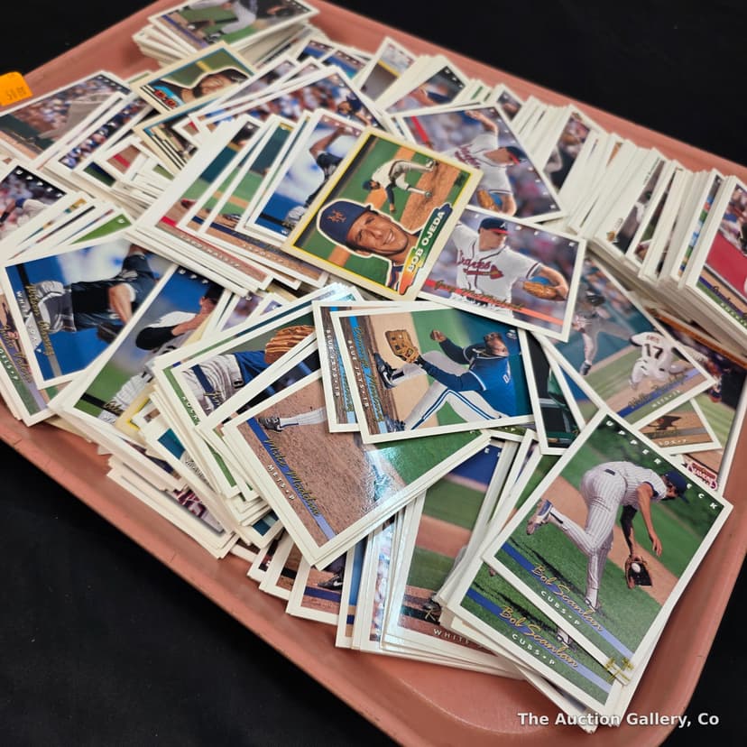 1993 Upper Deck Baseball Cards, Large Lot โ photo 5