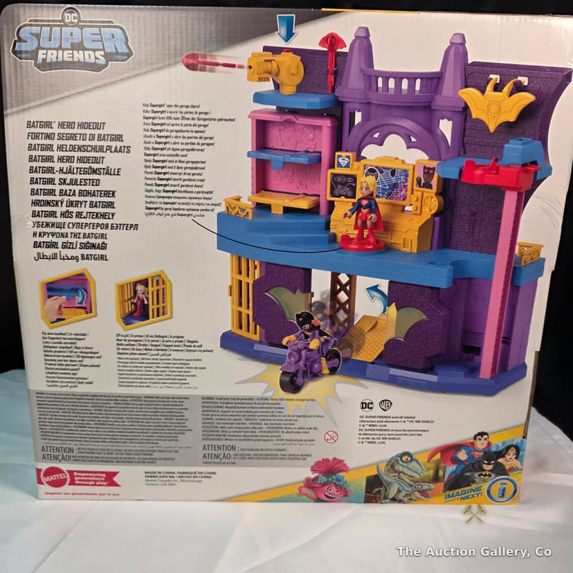 Fisher-Price Imaginext DC Super Friends Batgirl Hero Hideout Playset, New β photo 3