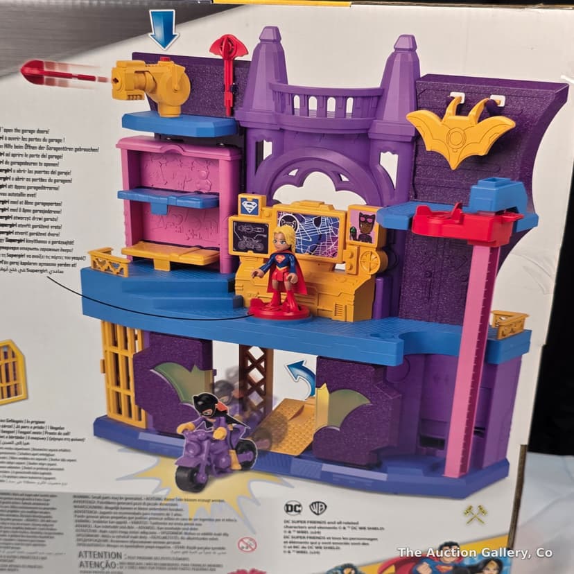 Fisher-Price Imaginext DC Super Friends Batgirl Hero Hideout Playset, New β photo 4