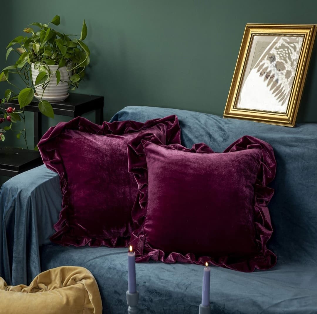 Velvet-like Throw Pillow Cover Set (18x18)