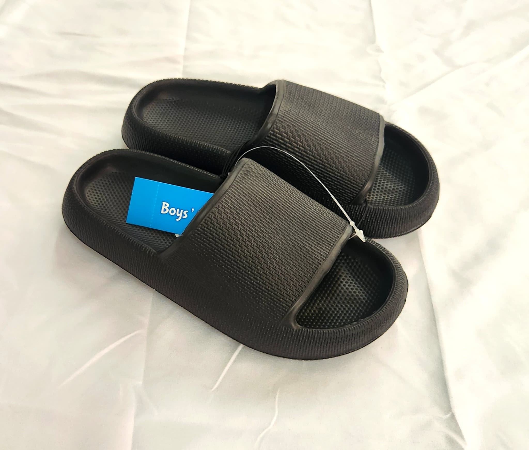 Boys' Black Slide Sandals, Size Medium (13/1), Brand New