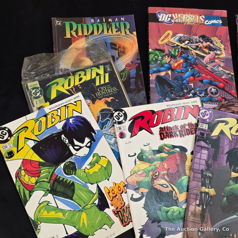 DC Comics Lot of 9 โ Robin, Batman, Catwoman, DC vs. Marvel โ photo 2