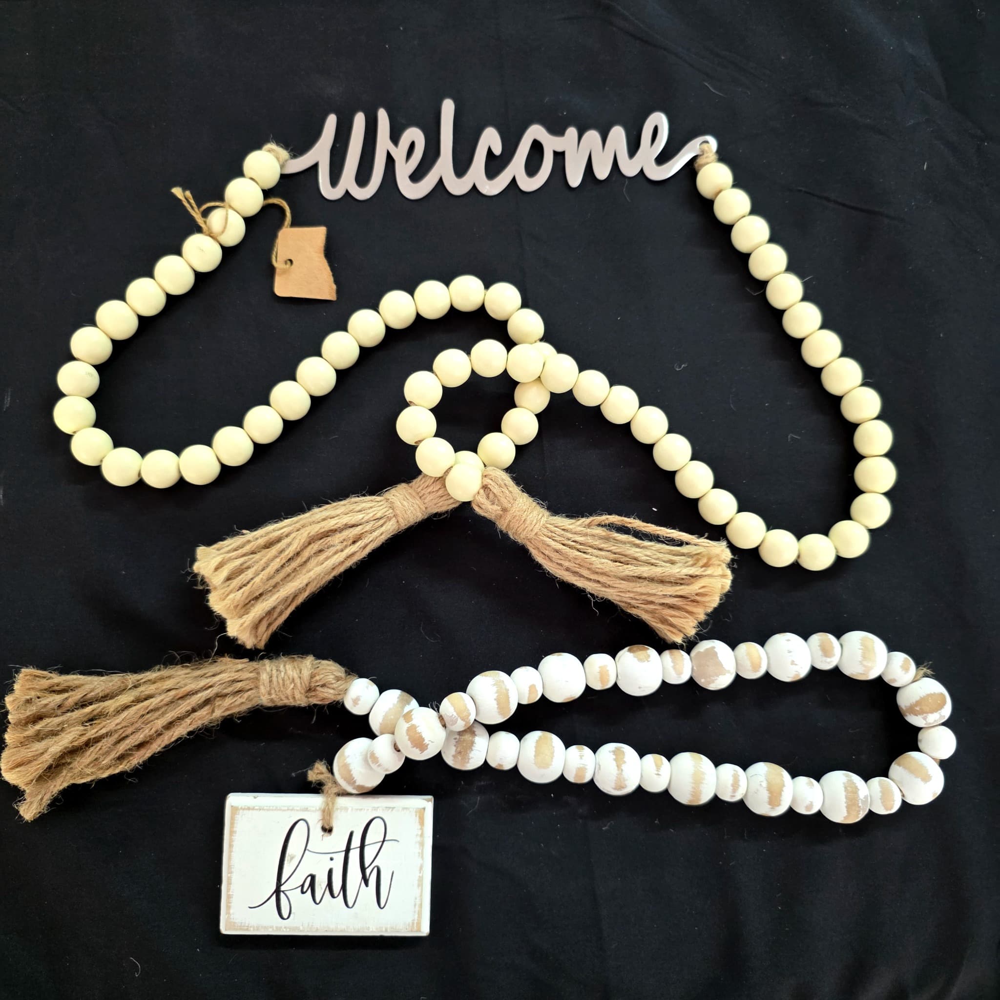 Farmhouse Wood Bead Garlands with Welcome Sign and Faith Plaque