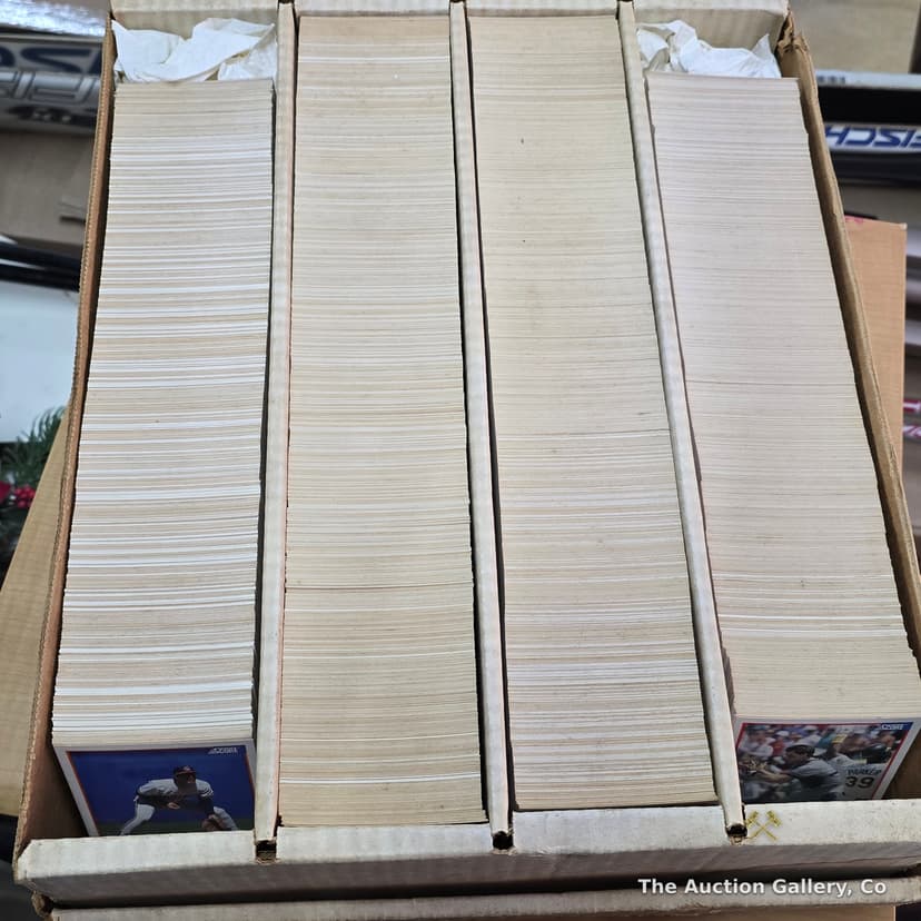 1989 Score Baseball Cards, Large Box Lot โ photo 2