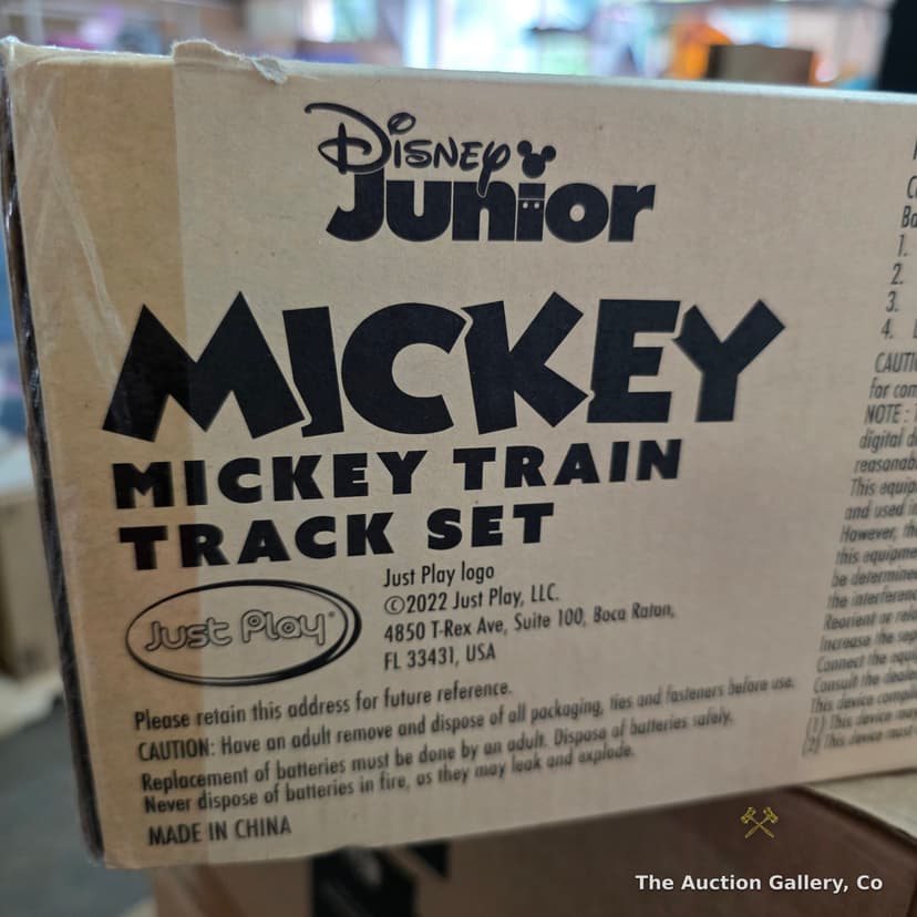 Disney Junior Mickey Mouse Around Town RC Train Track Set, 35-Piece, New β photo 2