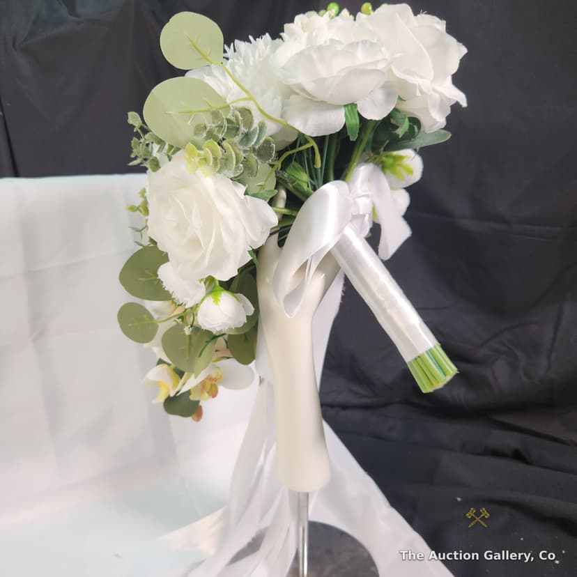 Silk Cascading Bridal Bouquet, White, New in Box β photo 2