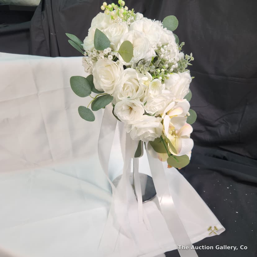 Silk Cascading Bridal Bouquet, White, New in Box β photo 4