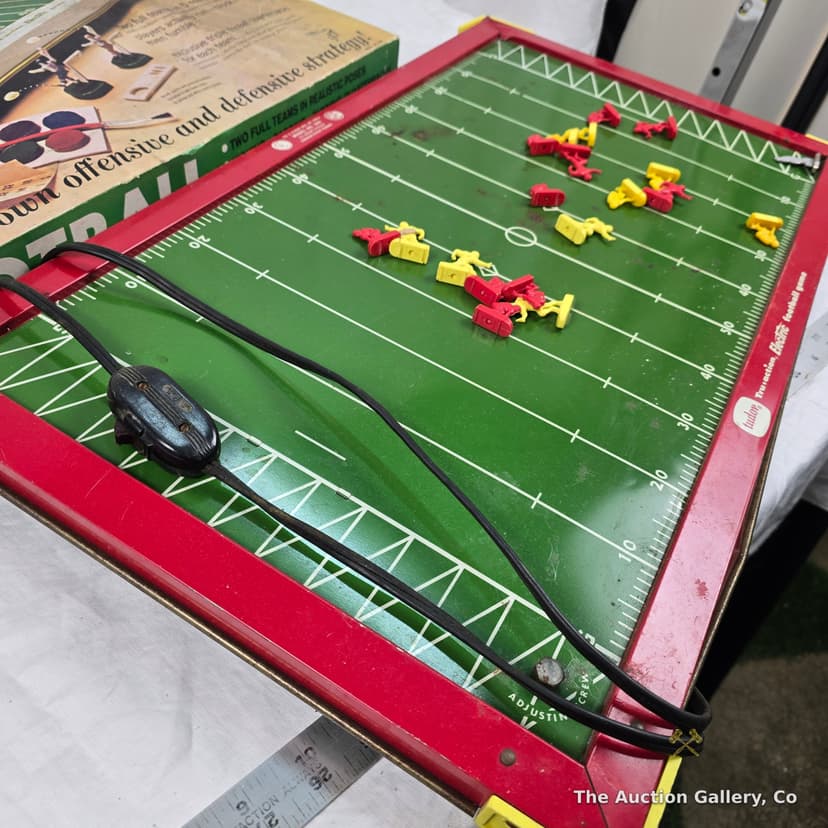 Tudor Tru-Action Electric Football Games, Lot of 2 โ One Boxed โ photo 4