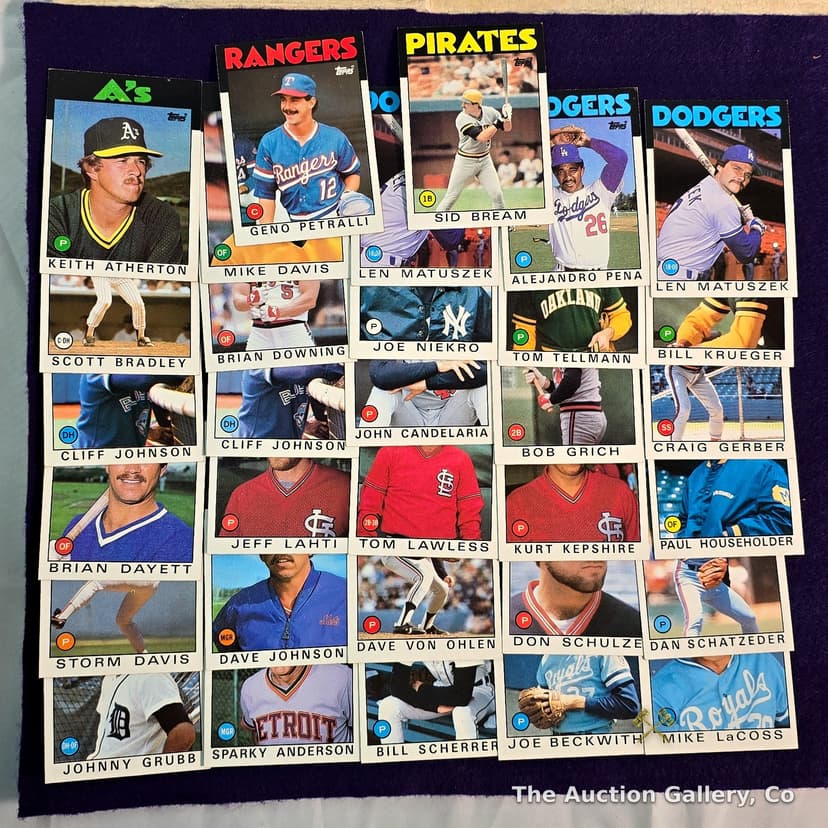 1986 Topps Baseball Cards, Lot of 32