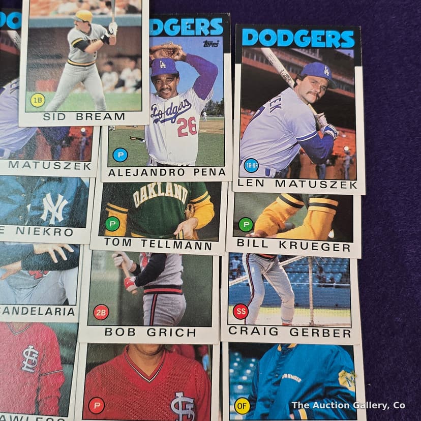 1986 Topps Baseball Cards, Lot of 32 โ photo 4