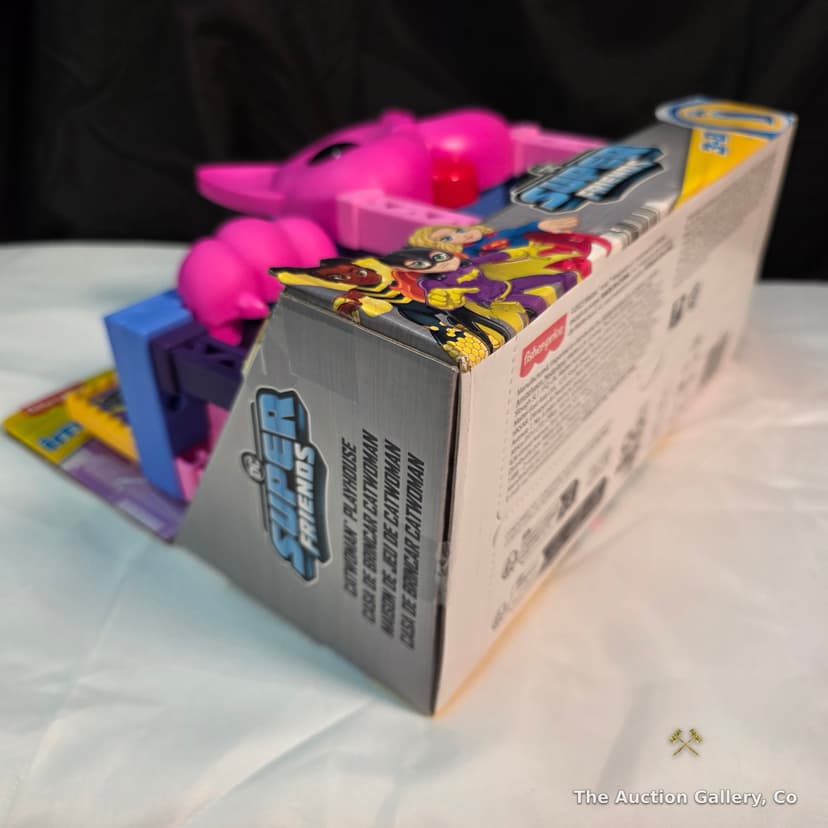Fisher-Price Imaginext DC Super Friends Catwoman Playhouse Playset, New β photo 5