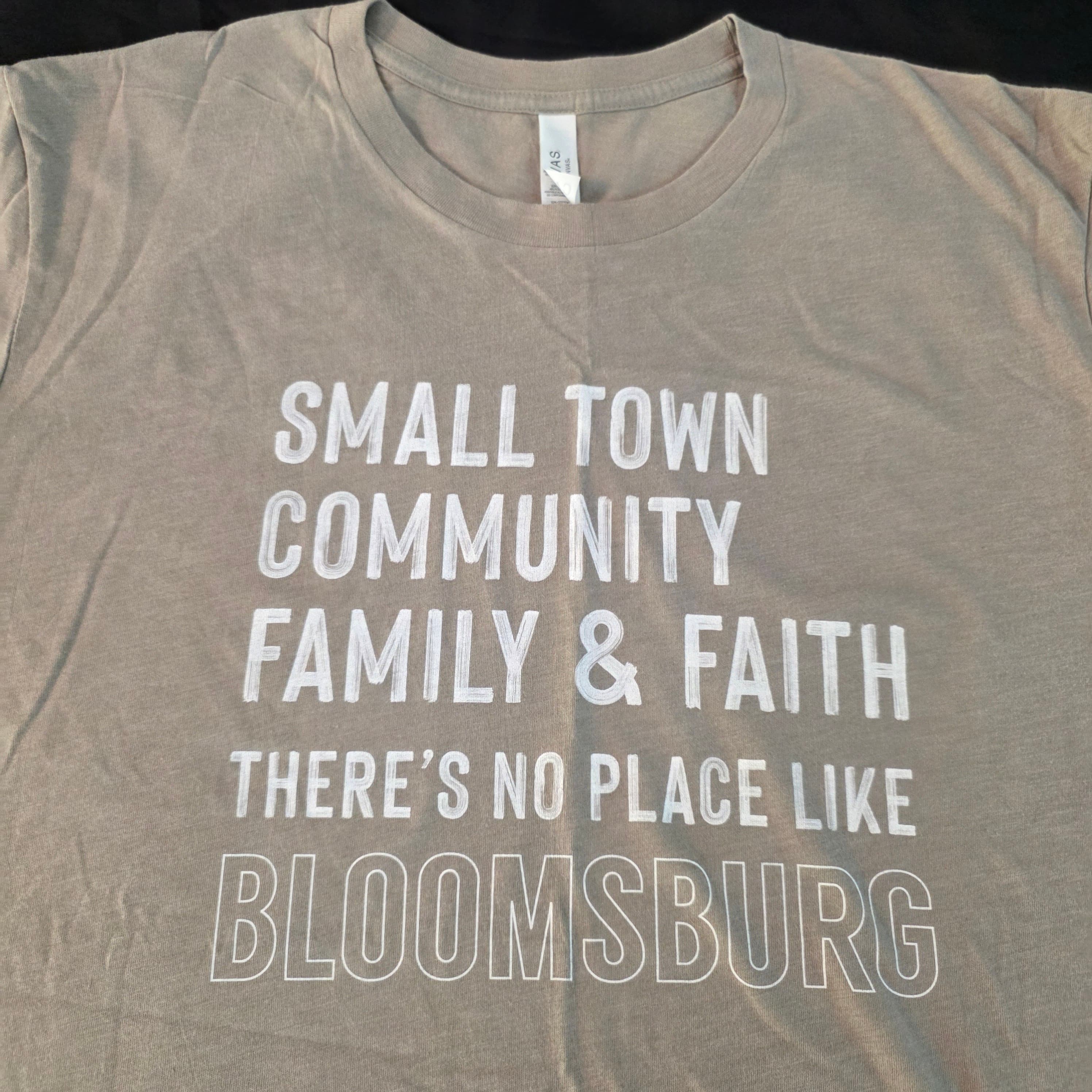 Bloomsburg Graphic T-Shirt, Size 2XL, Brand New
