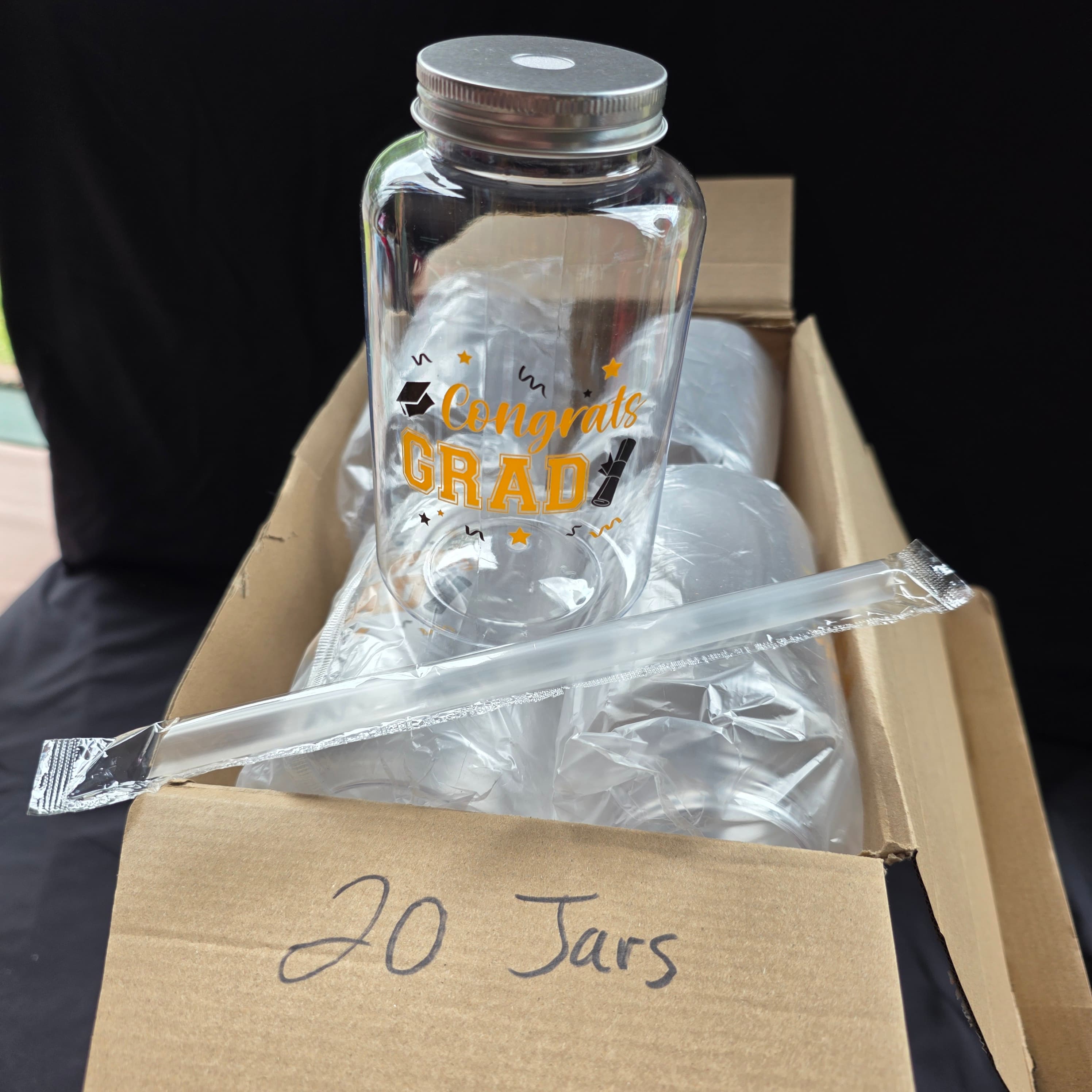 20x Congrats Grad Plastic Drink Containers & Straws