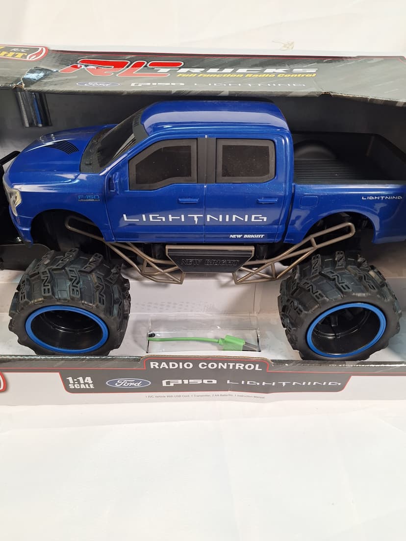 New Bright 1:14 Ford F-150 Lightning RC Truck, New in Box β photo 8