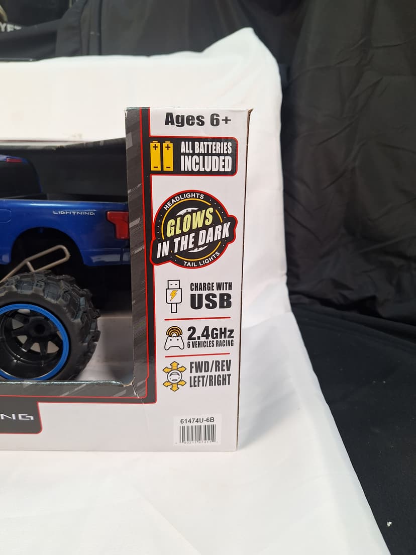 New Bright 1:14 Ford F-150 Lightning RC Truck, New in Box β photo 2