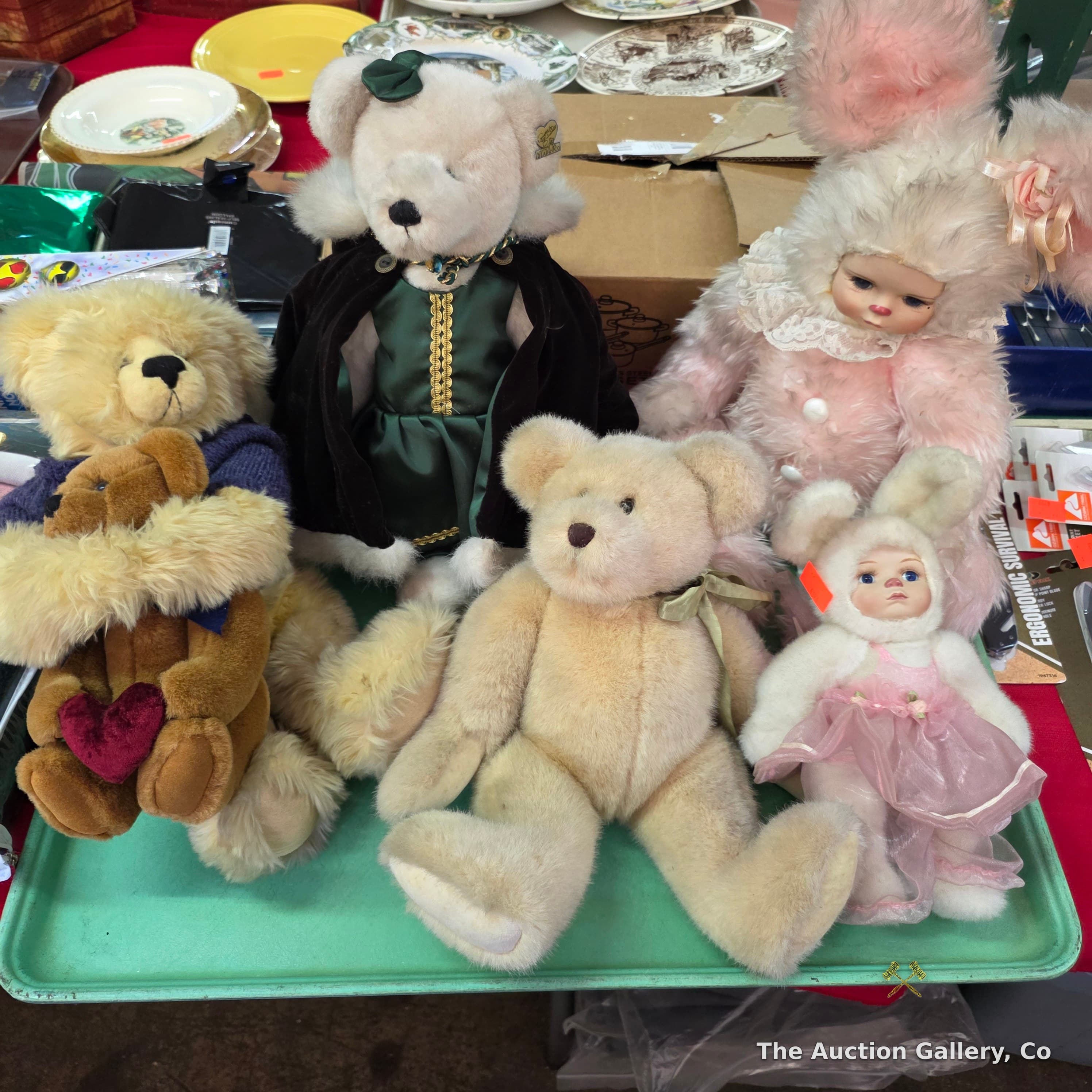 Collectible Teddy Bears, Group of 5 โ Annette Funicello & Others