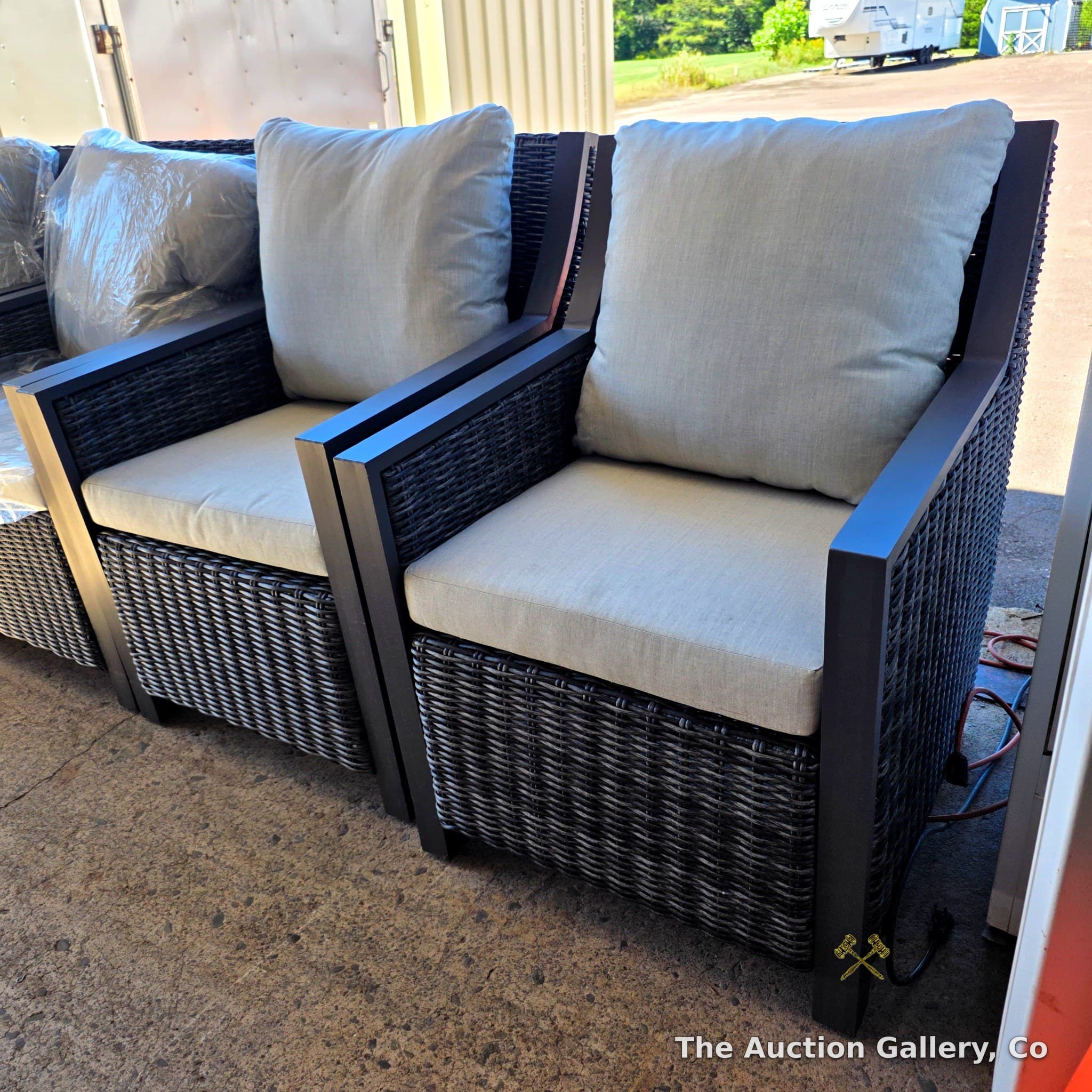 NEW Choice of 4 - Outdoor Aluminum & All-Weather Wicker Lounge Chair with Cushions