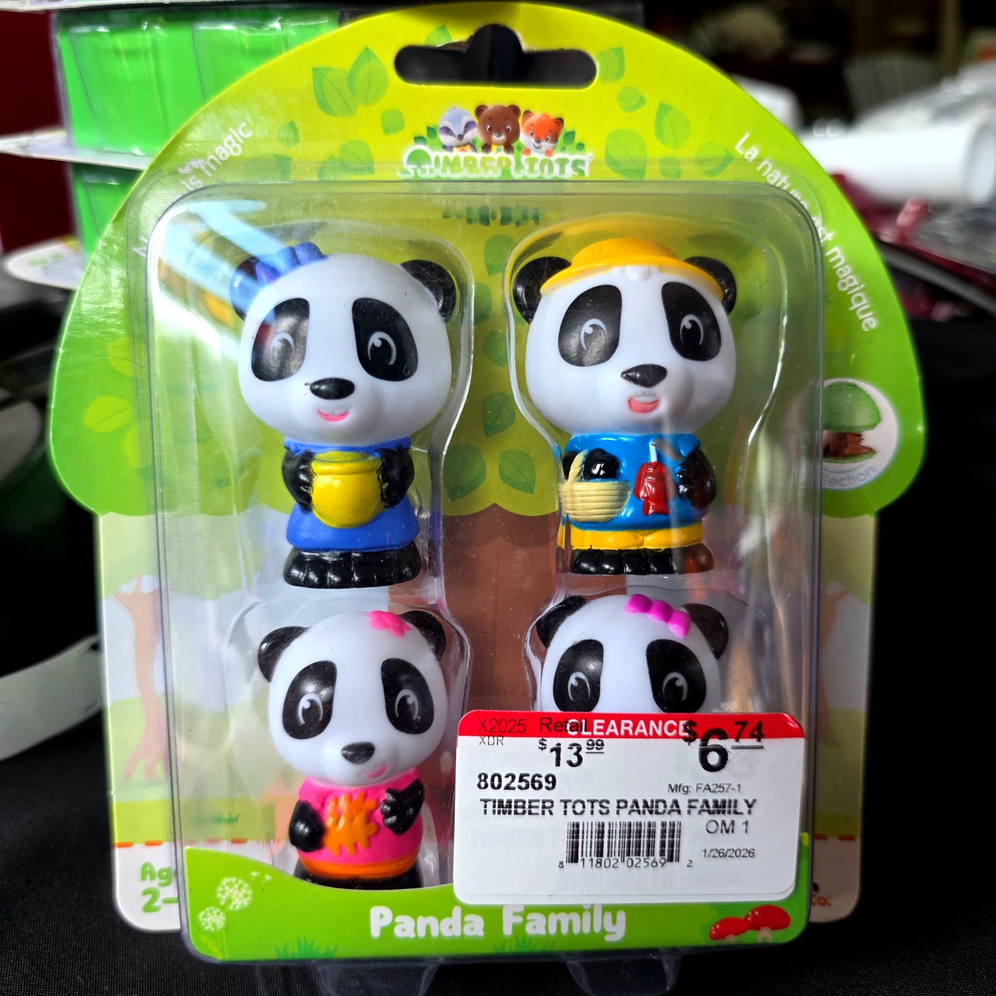 Timber Tots Panda Family Set of 4 Figures, New