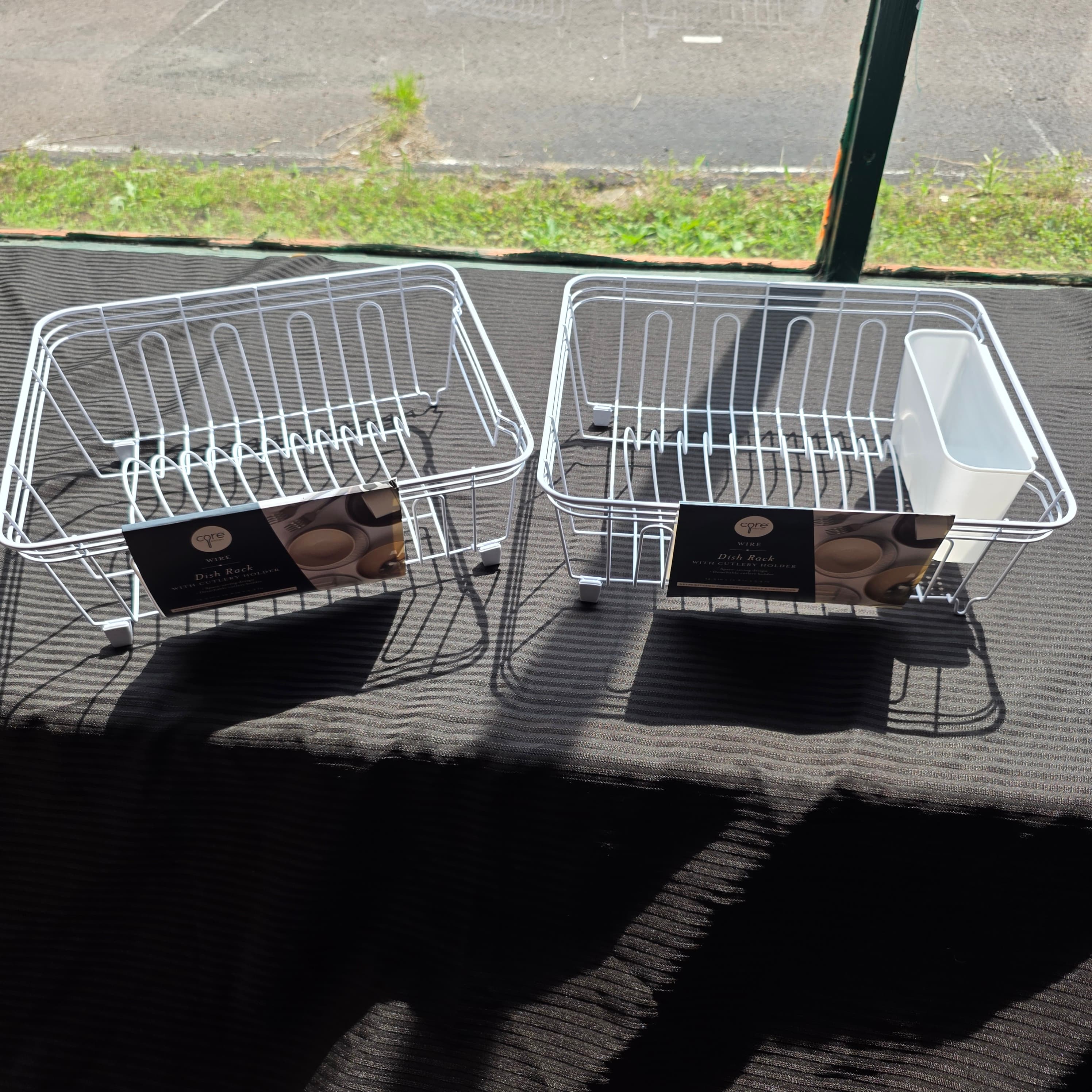 2 dish drying racks, metal