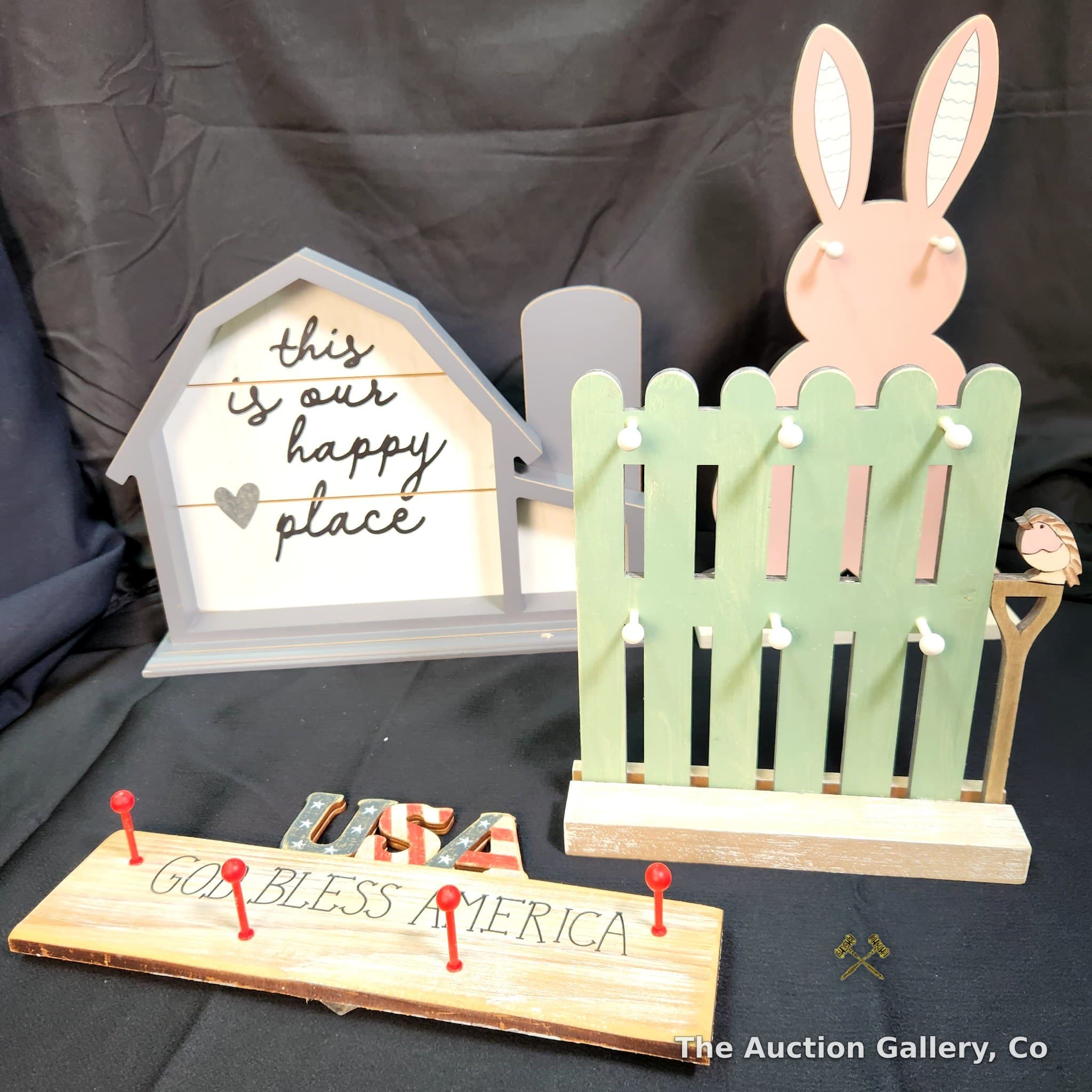 Seasonal Wood Decor Lot of 4 โ Farmhouse, Easter, Patriotic