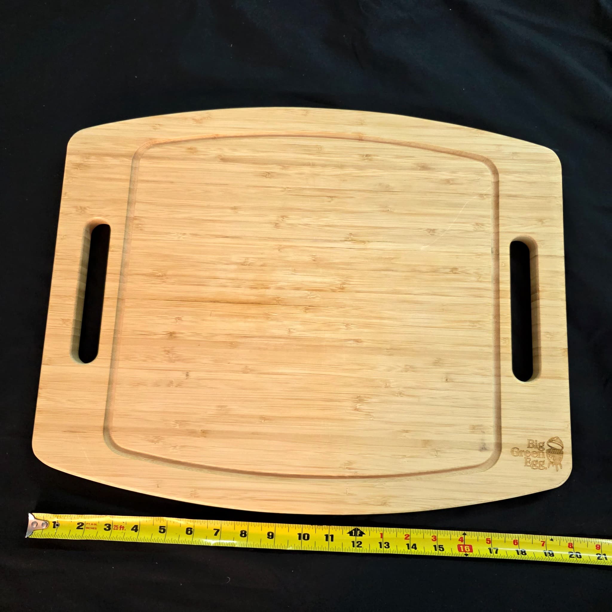 Big Green Egg Bamboo Cutting Board, 20" x 16"