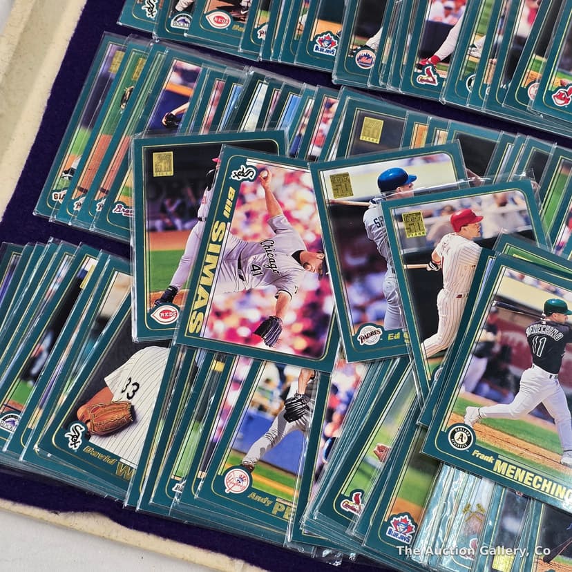2001 Topps Baseball Cards, Large Lot โ Sleeved & Unsleeved โ photo 4