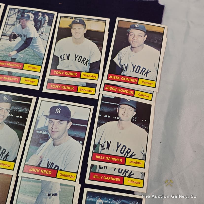 1961 NY Yankees Renata Galasso Baseball Card Set, 26 Cards โ photo 5