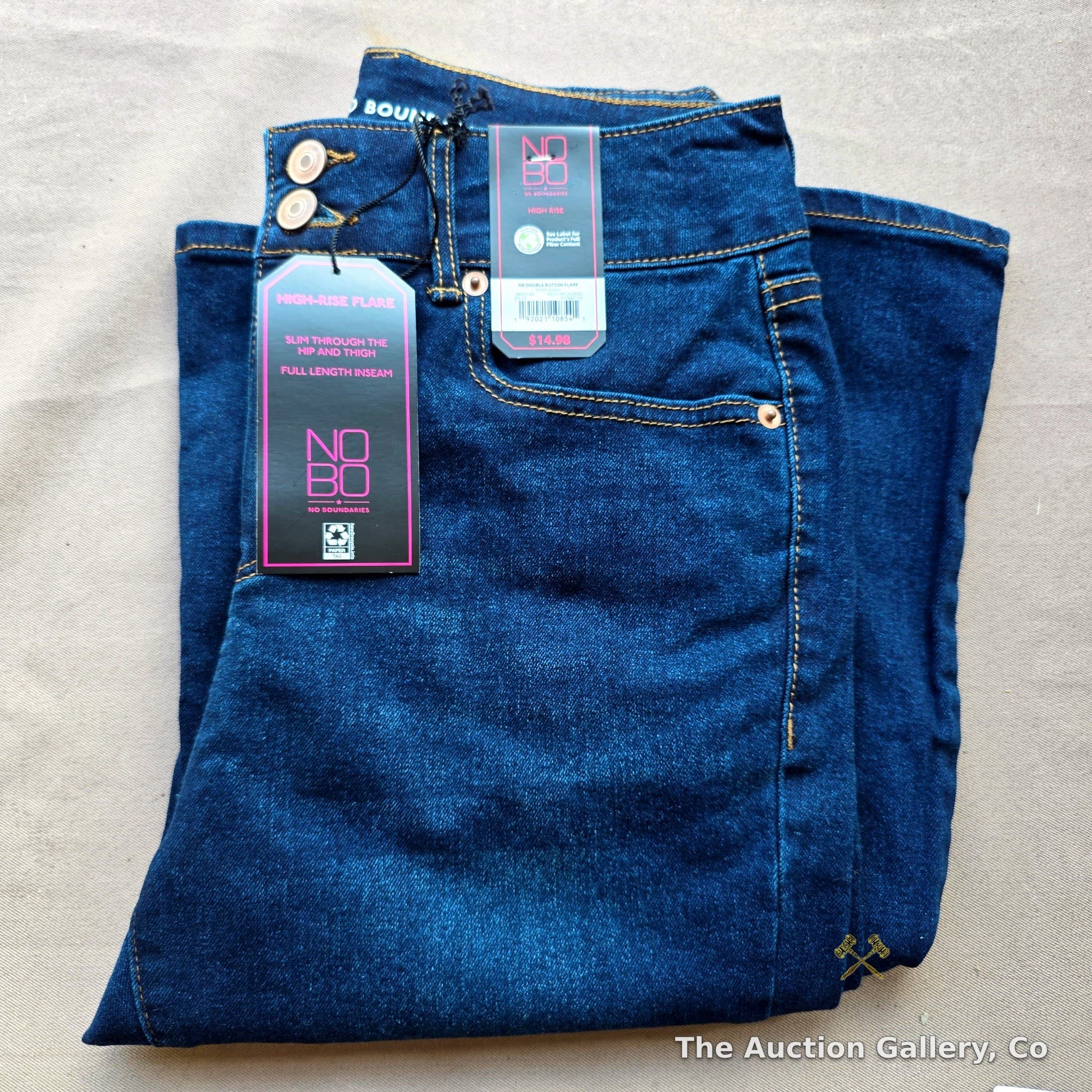No Boundaries High-Rise Flare Jeans, Size 7, NWT