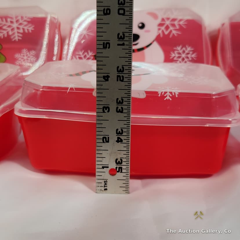 Christmas Character Plastic Containers with Lids, Set of 6 β photo 5