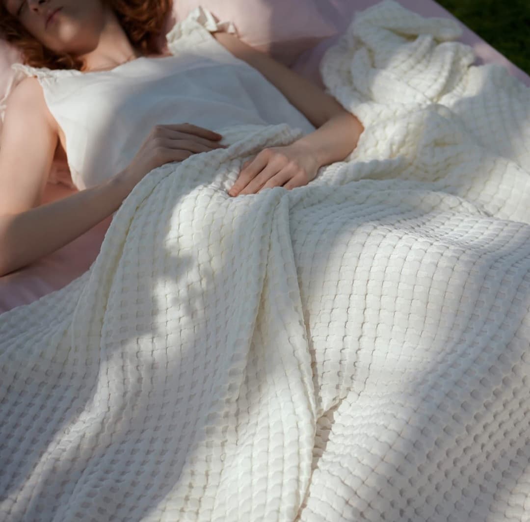 Bedsure Cooling Cotton Waffle King Size Blanket - Lightweight Breathable Summer Blanket